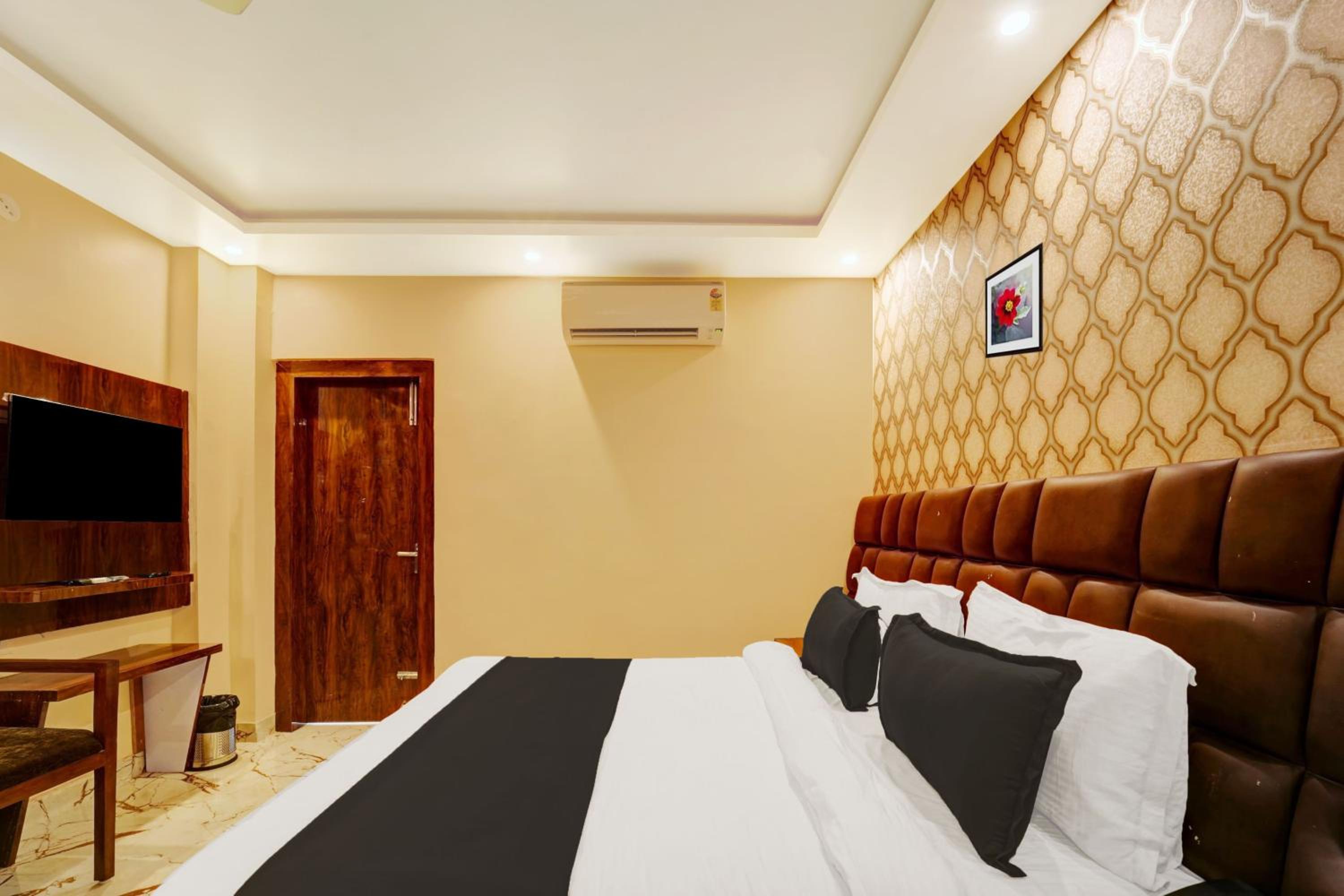 Comfort Triple Room with Shower
