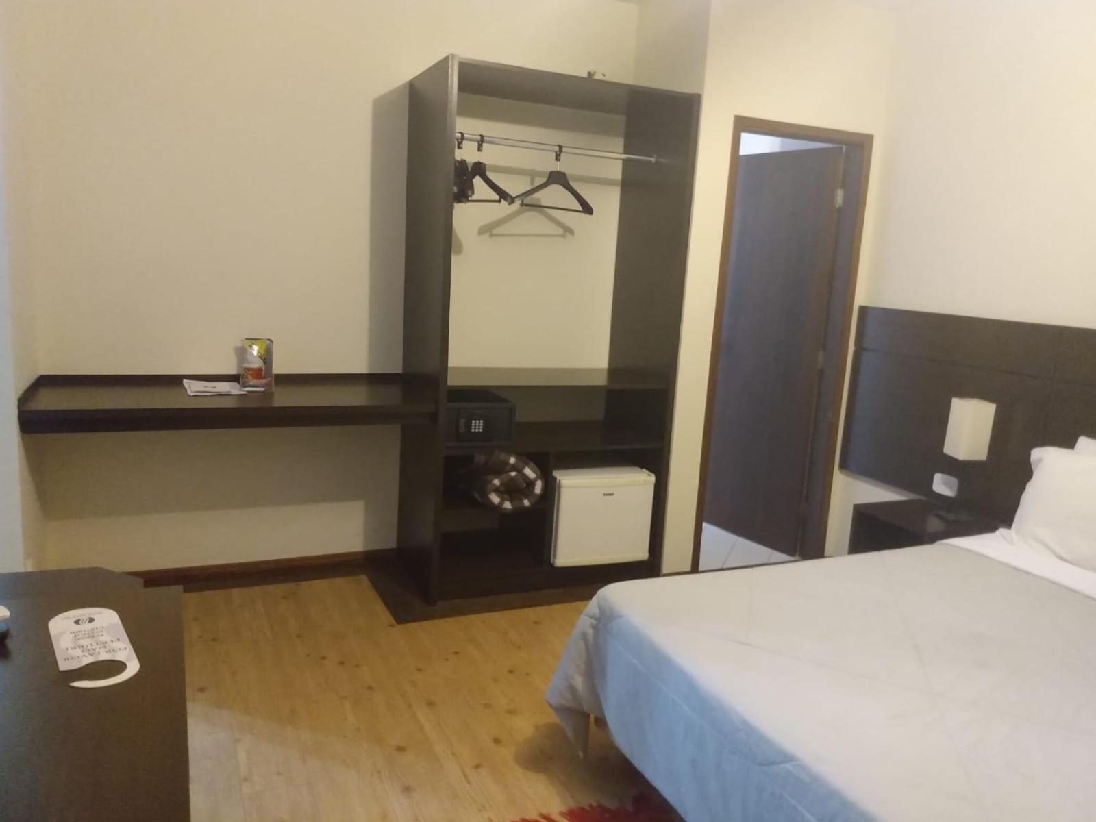 Quadruple Room with Bath photo 3