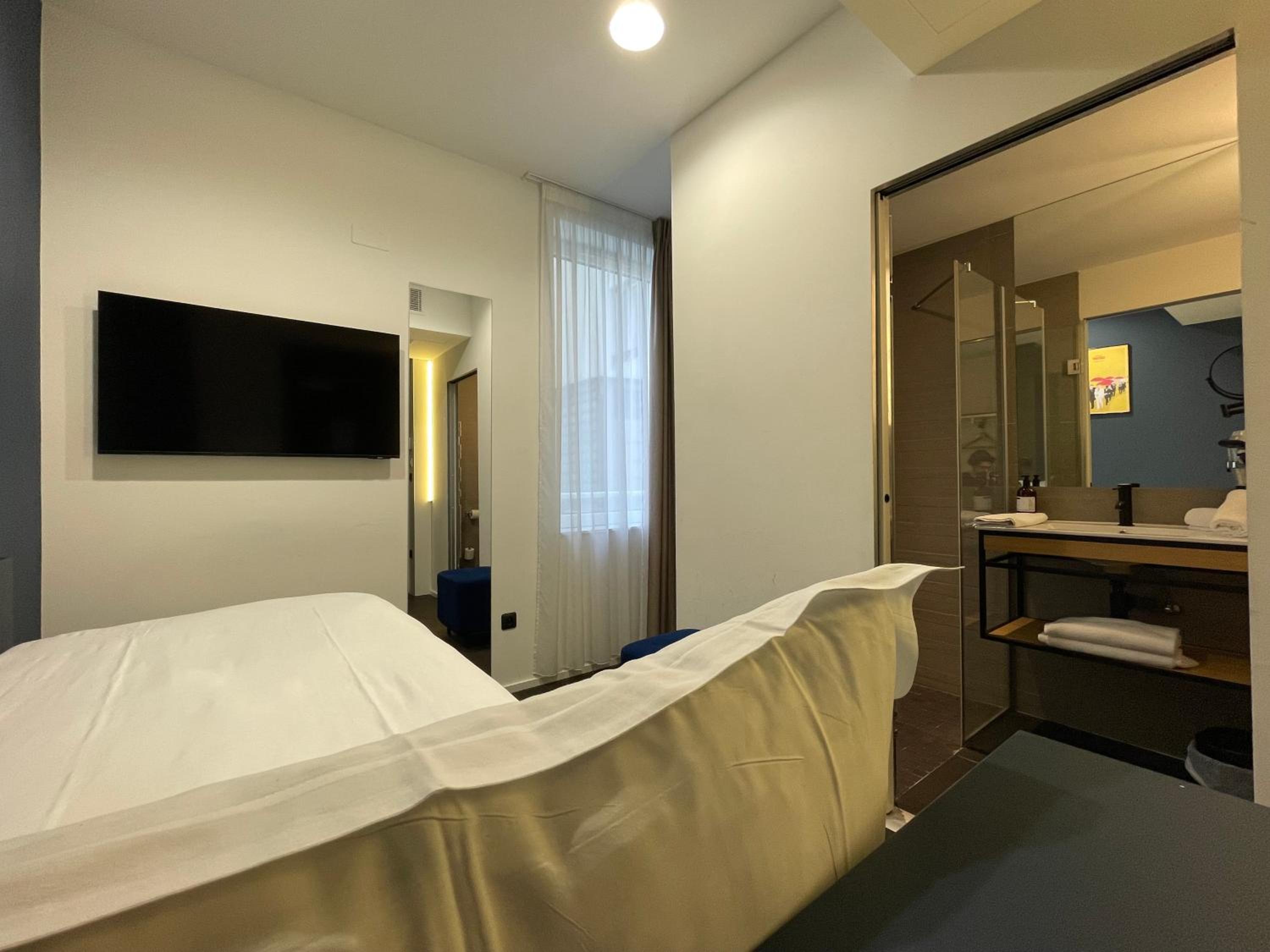 Single Room - Photo 3