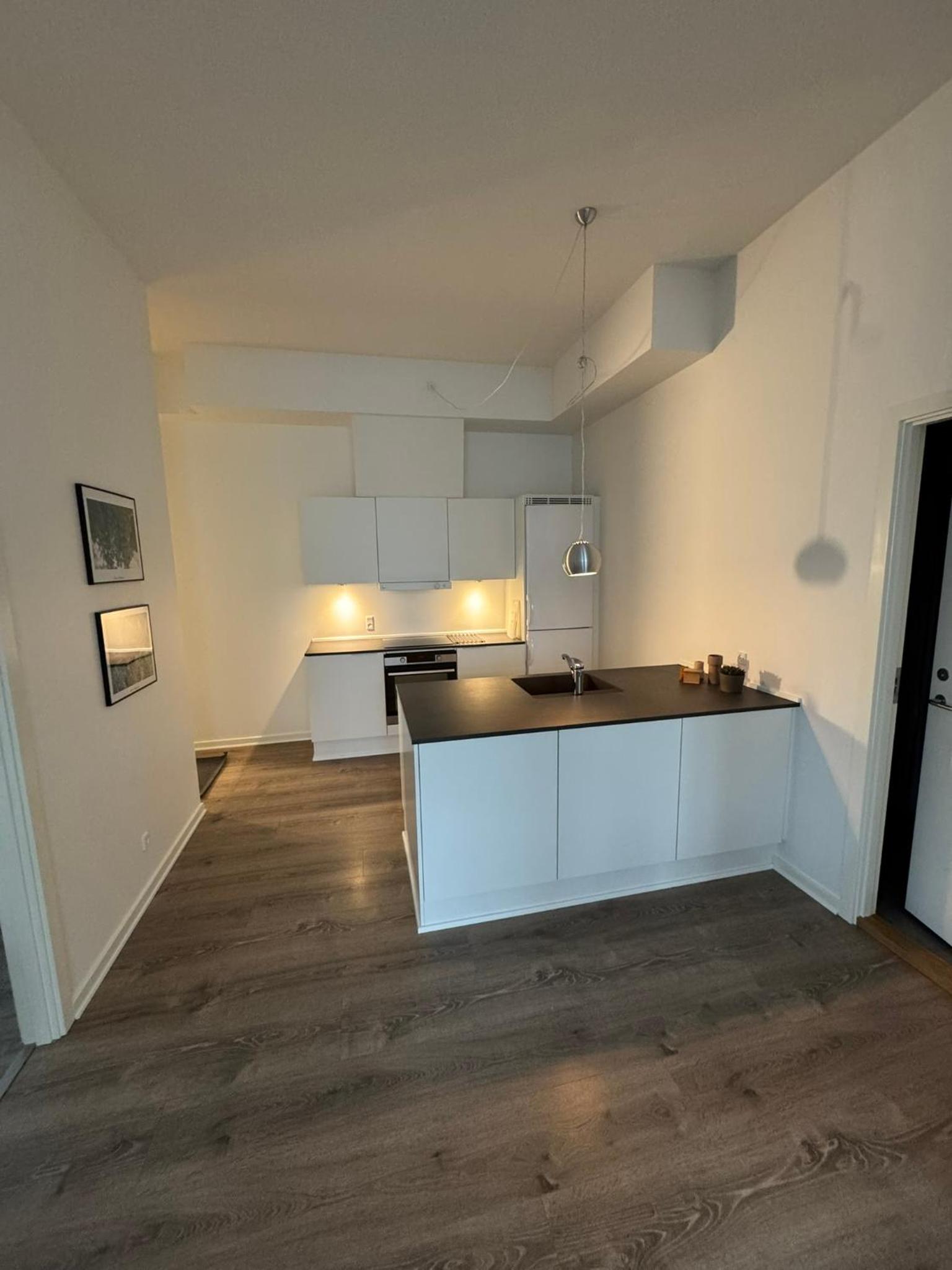 Two-Bedroom Deluxe Apartment - Photo 5