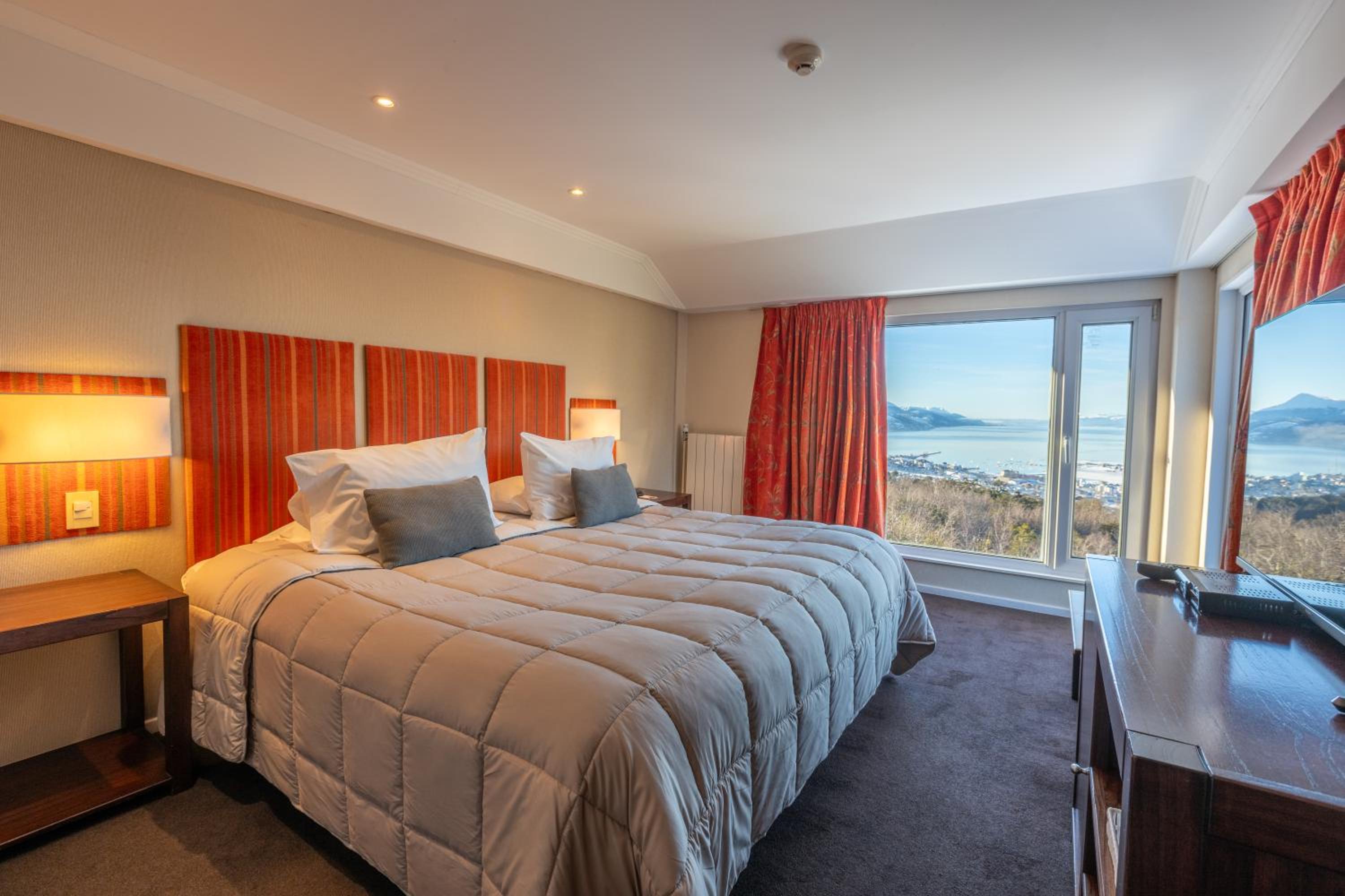 Family Room with Sea View