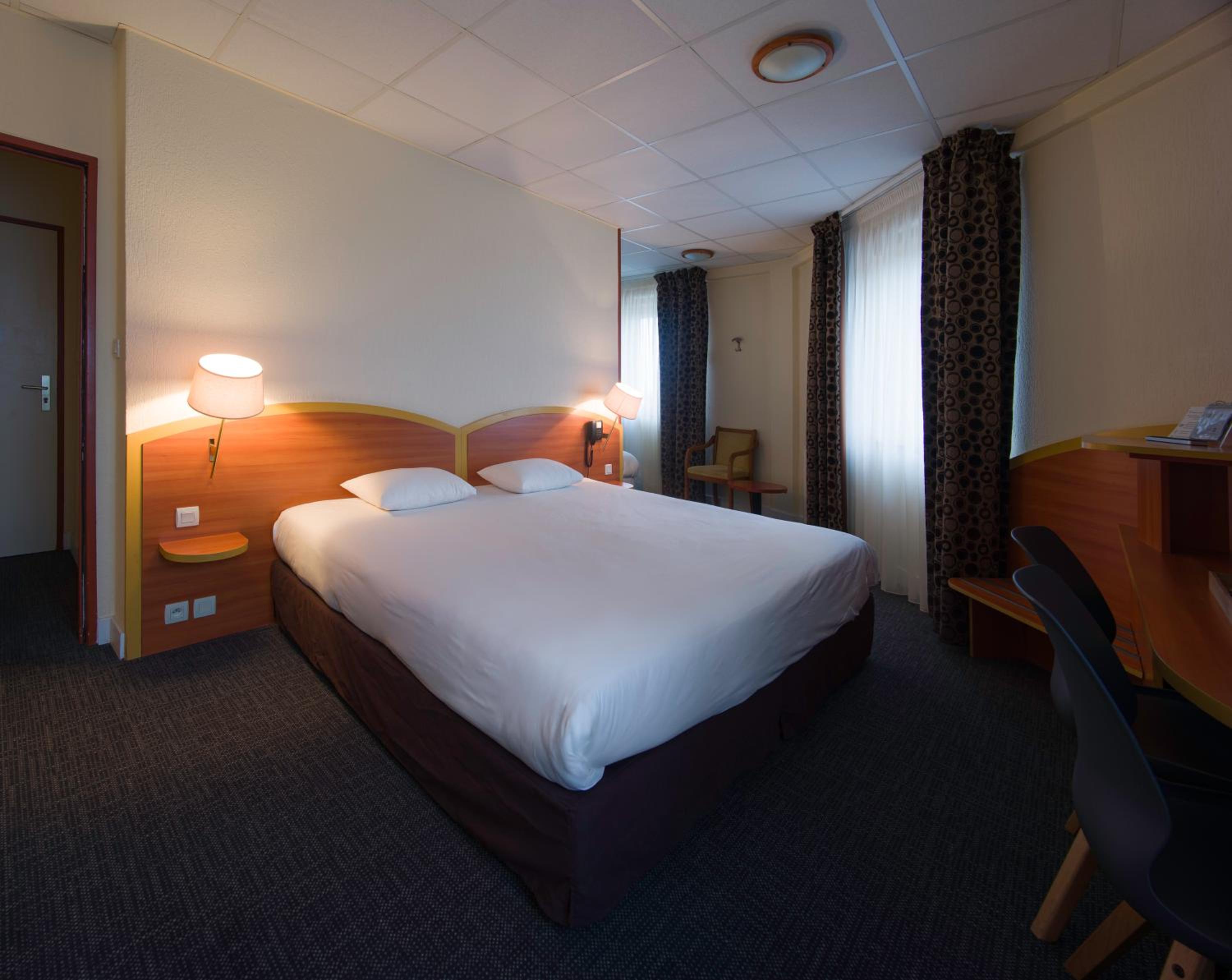 Quadruple Room - Photo 2