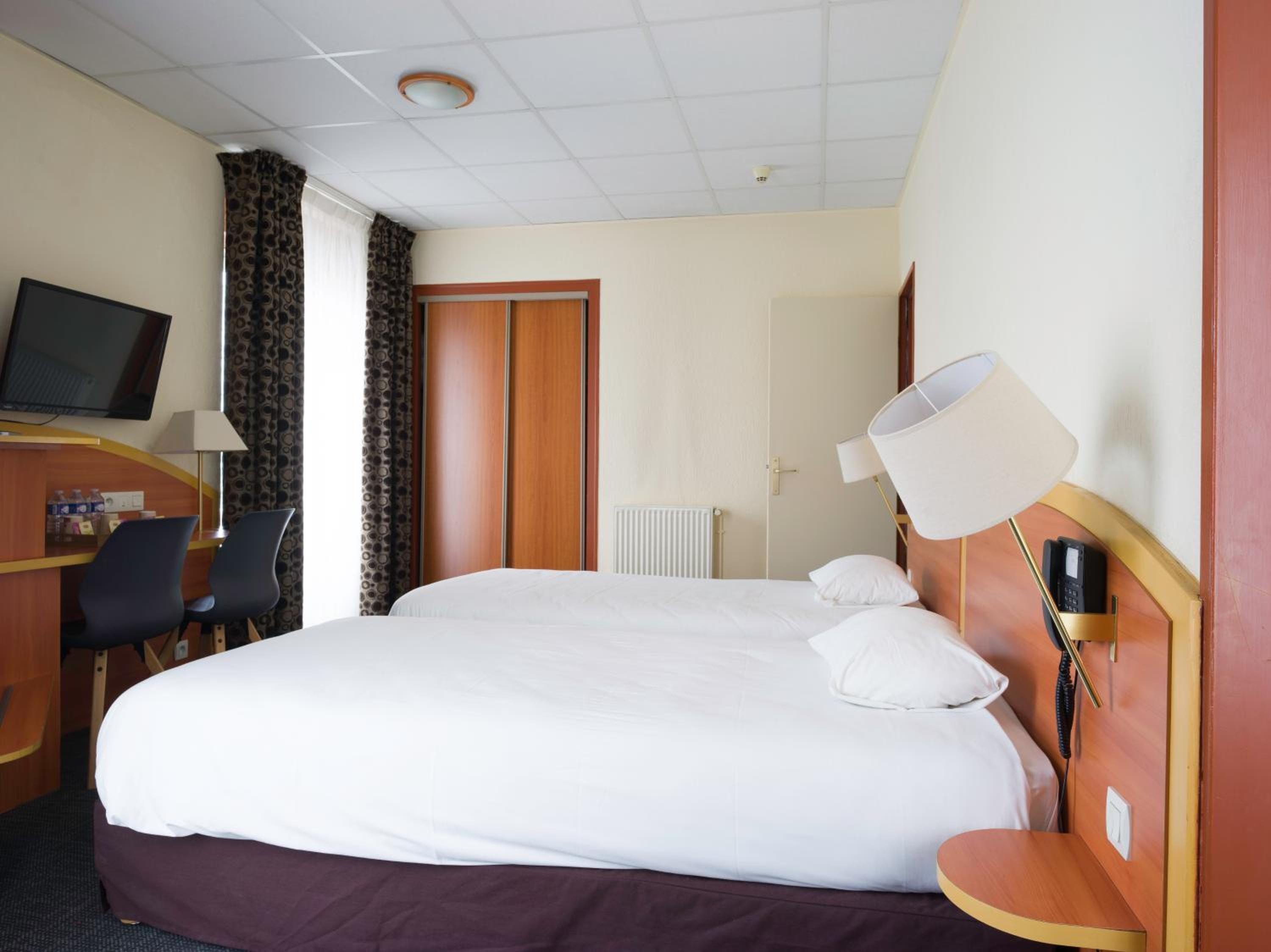 Quadruple Room - Photo 5