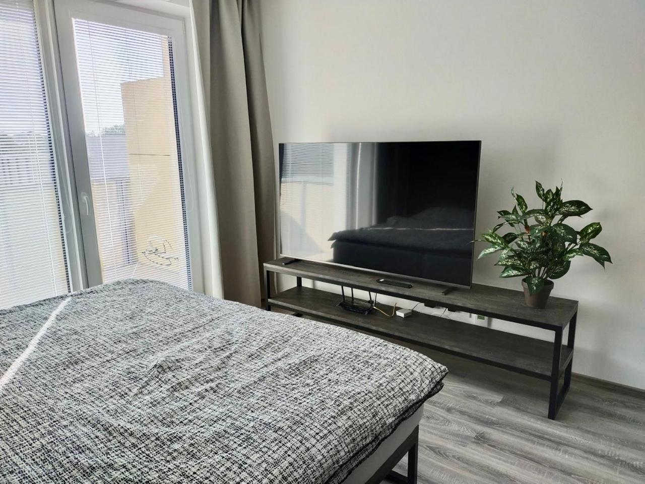 Apartment photo 2