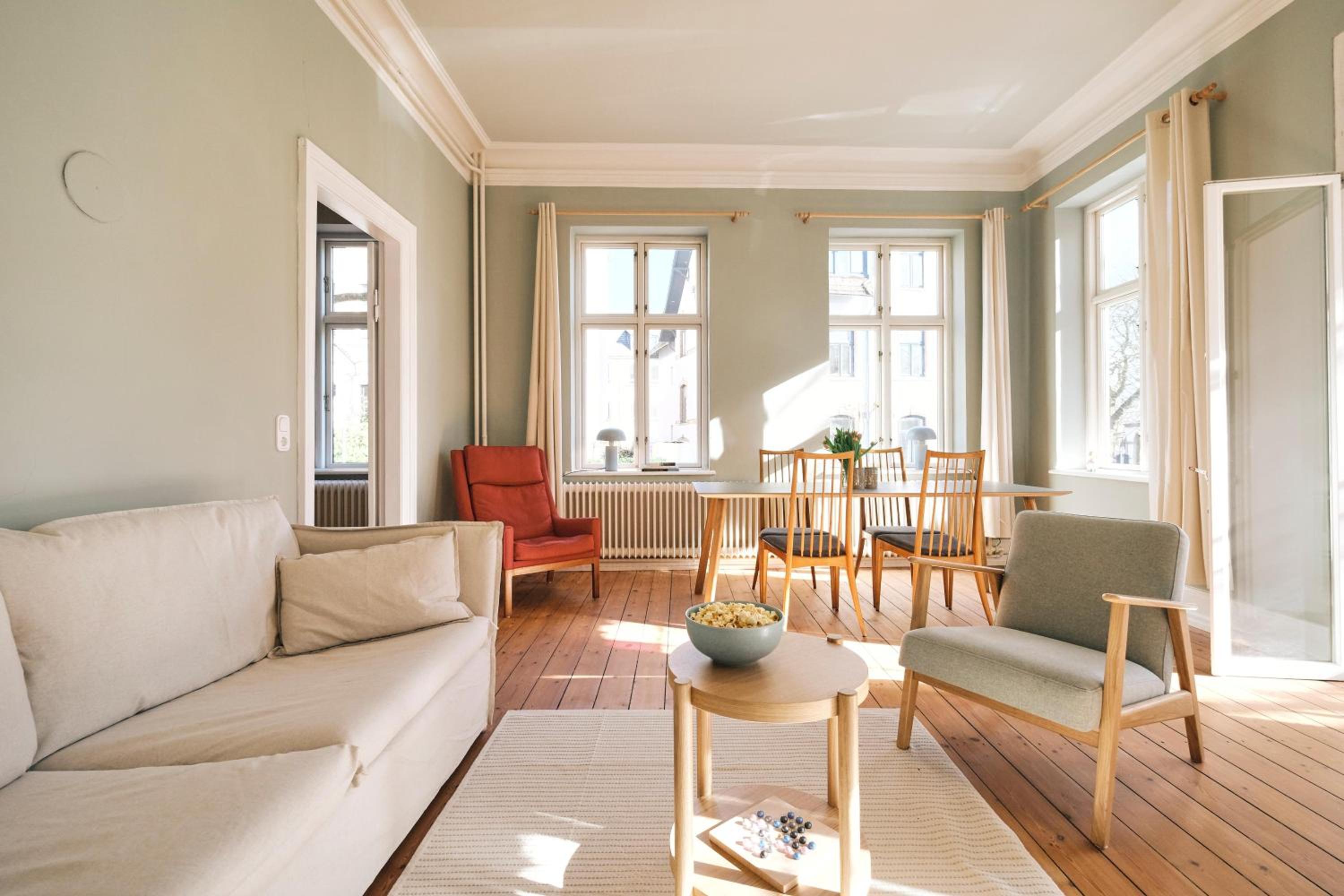 Apartment with Terrace photo 2