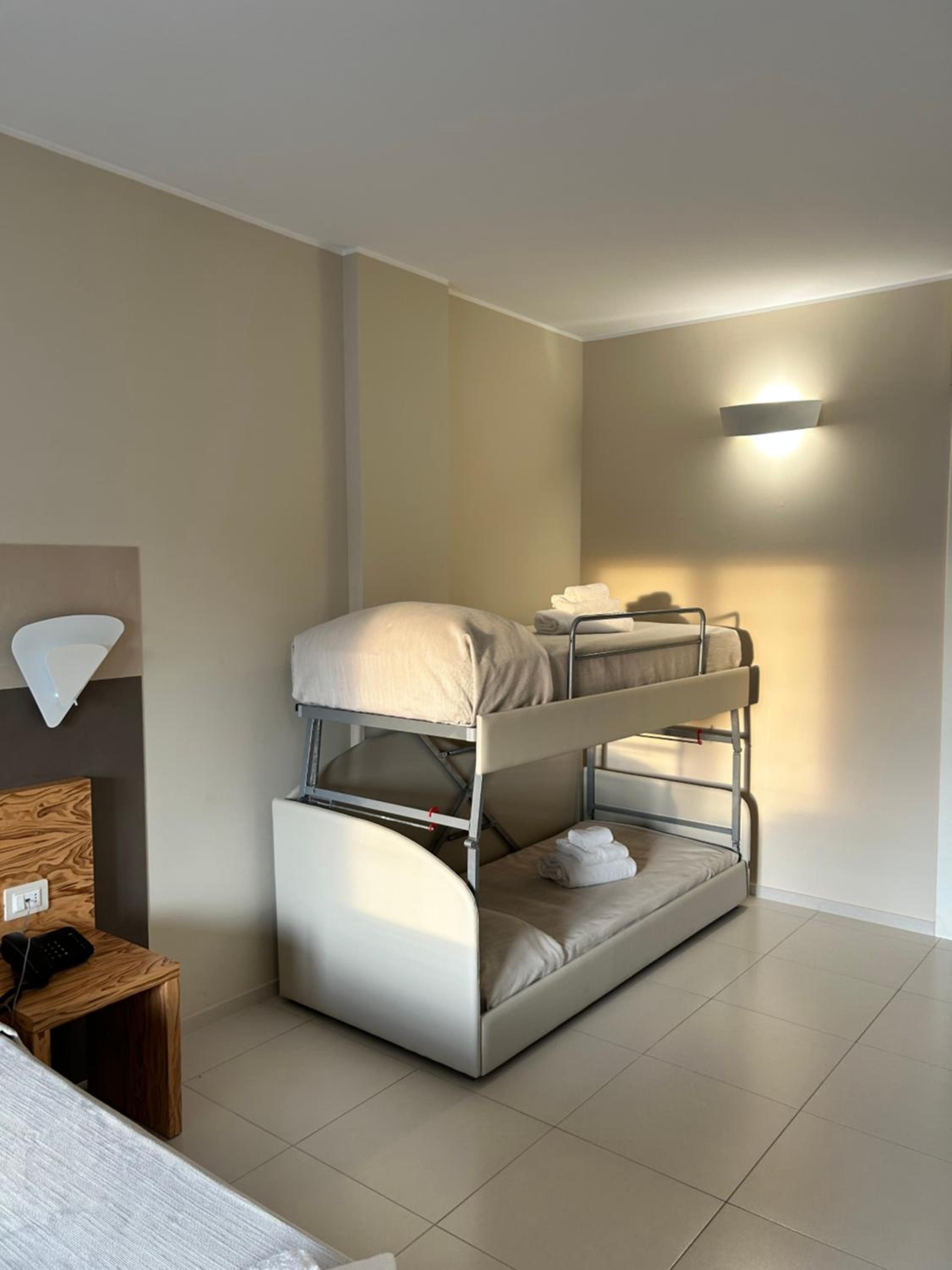 Quadruple Room with Sea View photo 3