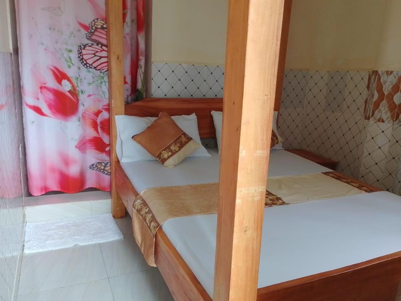 Budget Single Room
