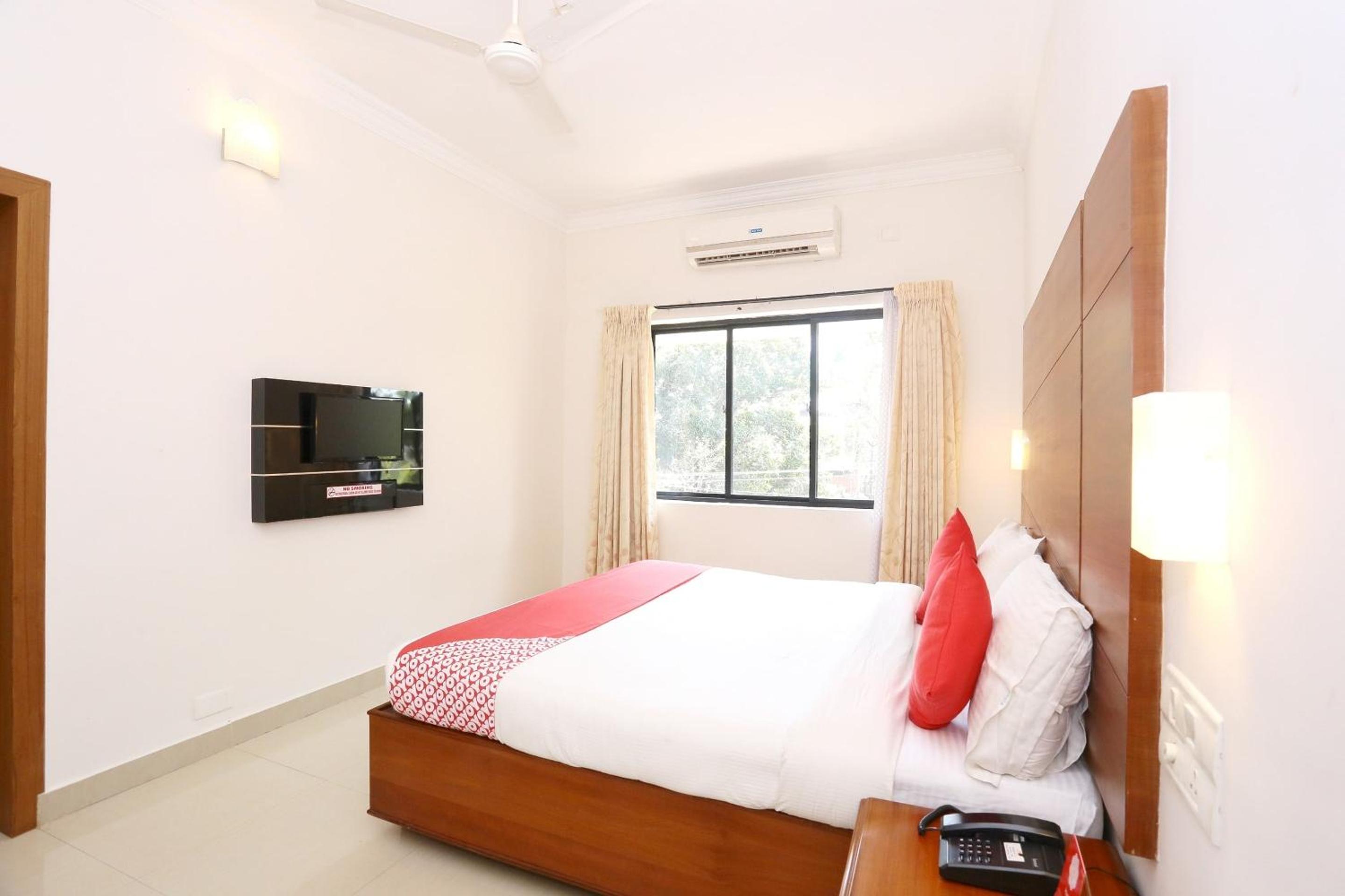 Comfort Triple Room with Shower photo 3