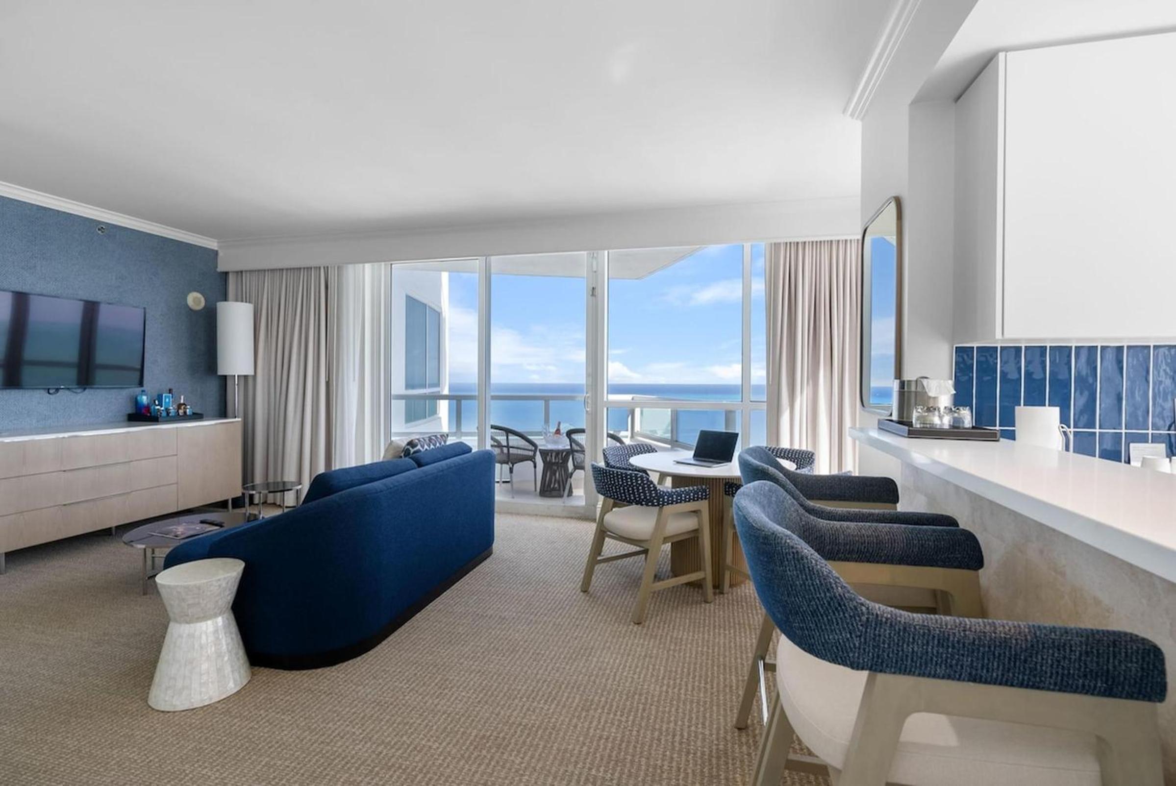 One-Bedroom Suite with Balcony