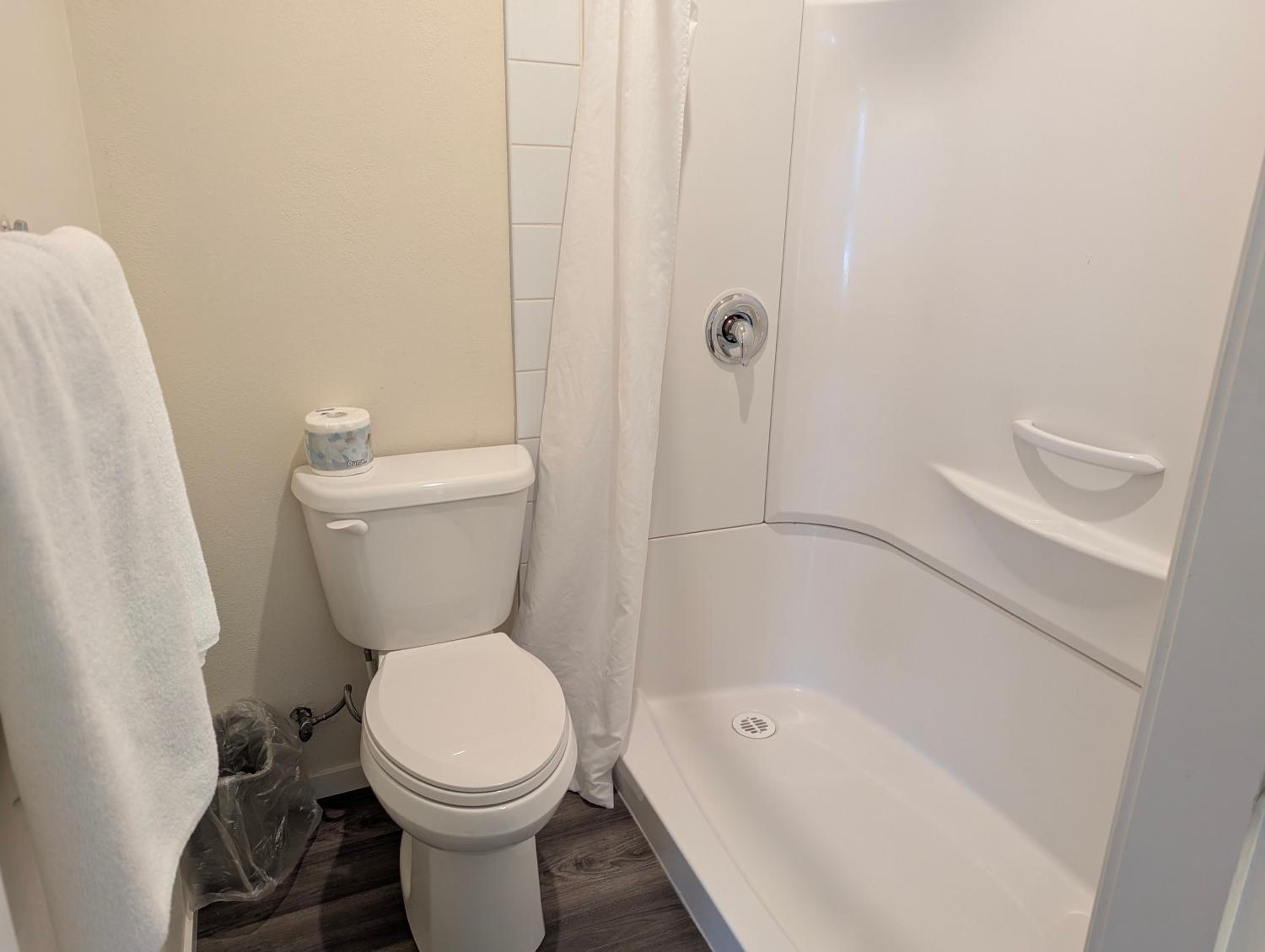 Budget Double Room photo 1