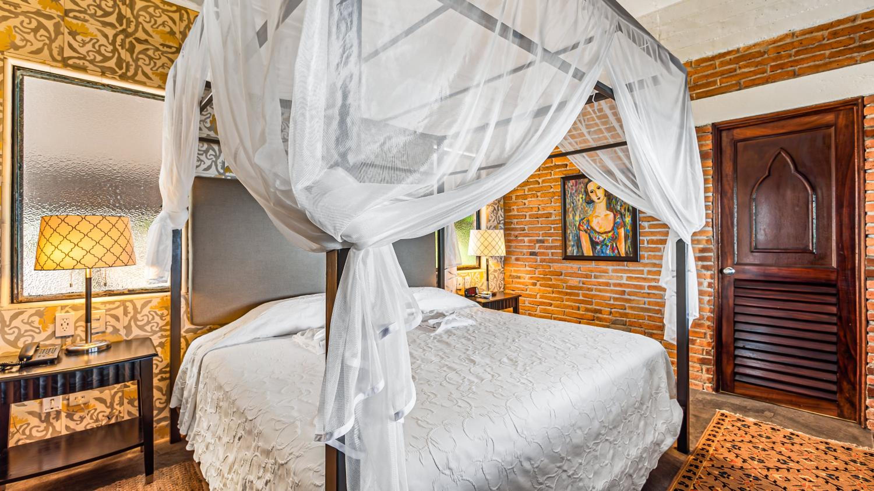 Deluxe Suite with Sea View
