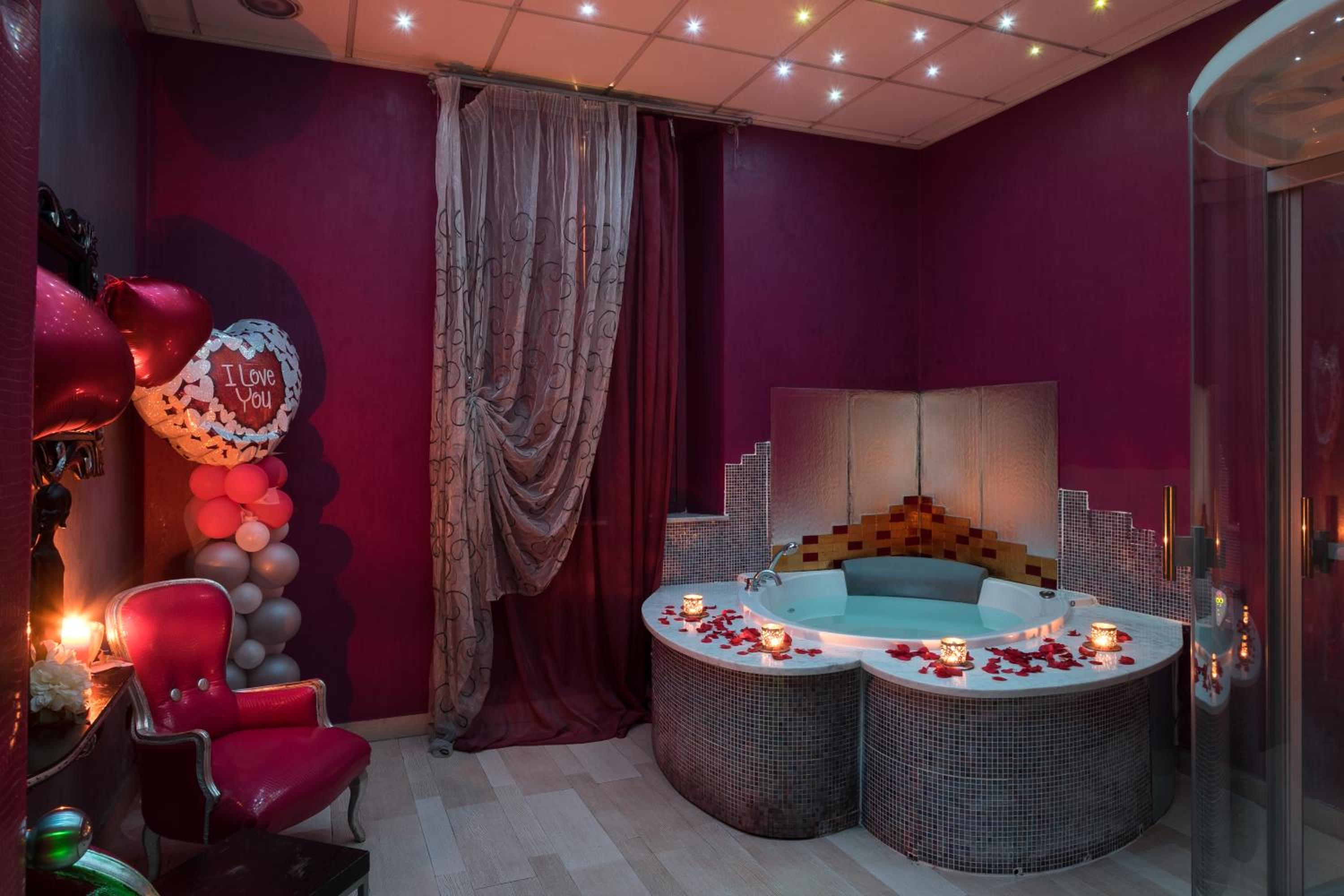 Double or Twin Room with Private Spa Access - Photo 3