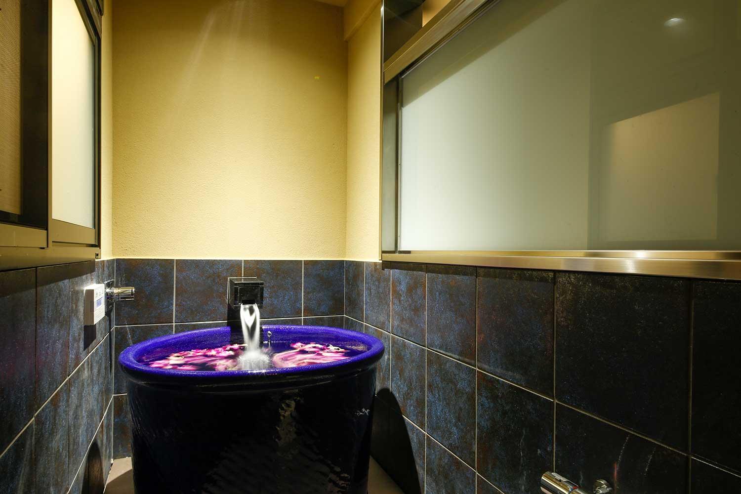 Quadruple Room with Private External Bathroom