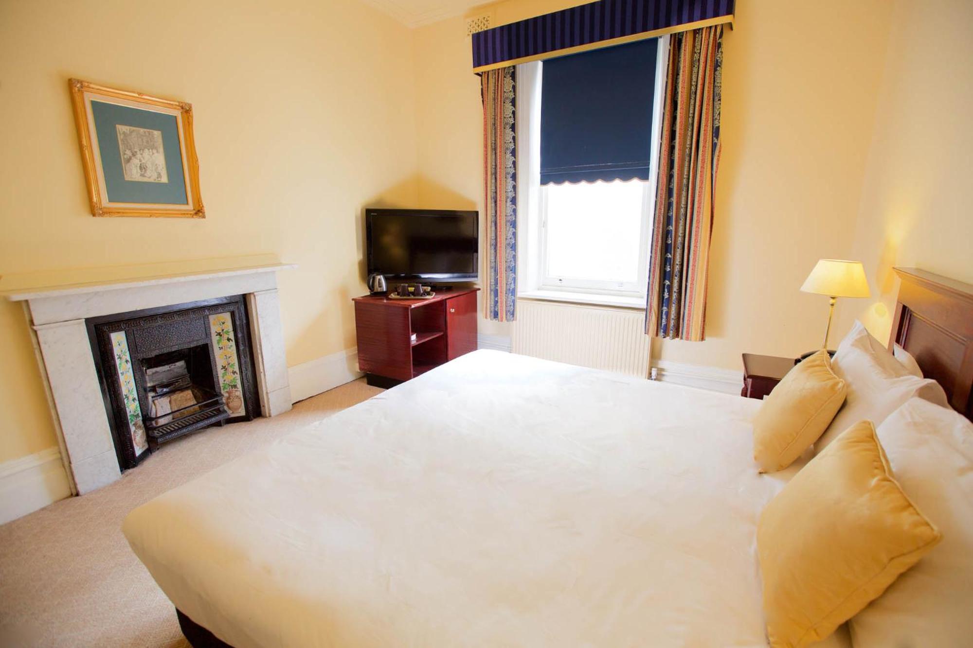 Traditional Room  (private external bathroom) - Photo 2
