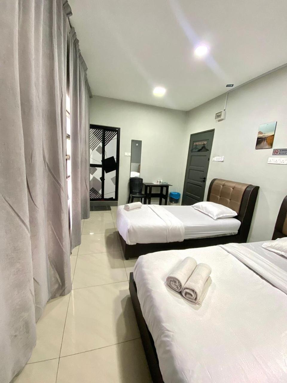 Deluxe Triple Room photo 3