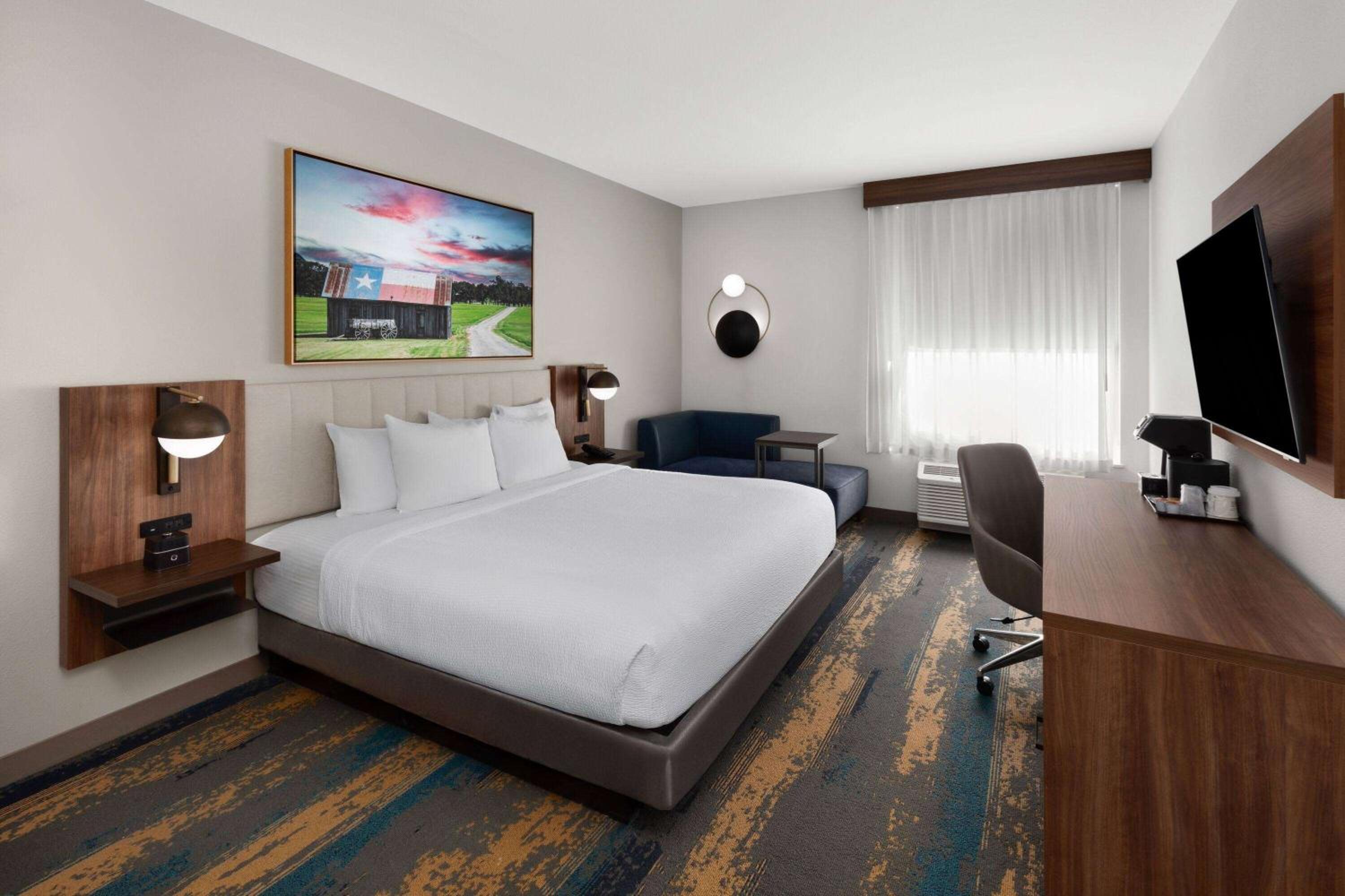 Standard King Room