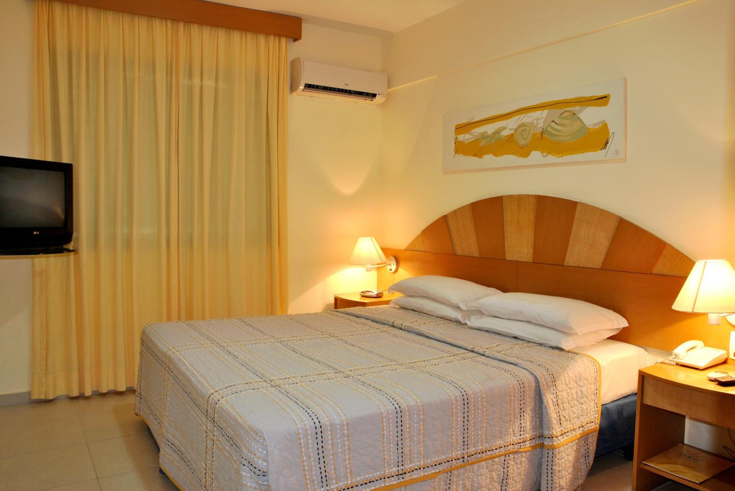 Luxury Apartment - Photo 1