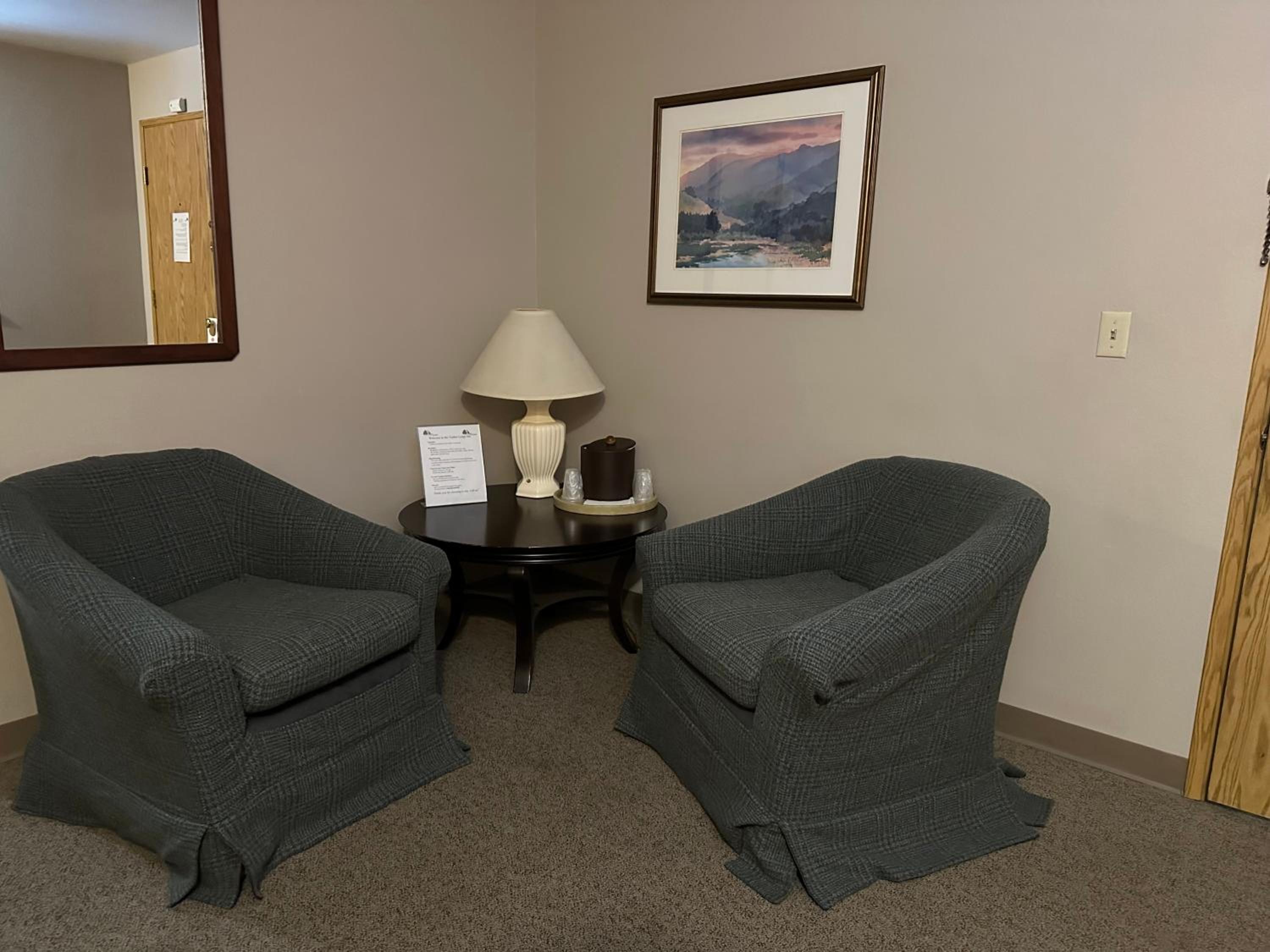 Deluxe Double Room (2 Adults + 1 Child) - Photo 5