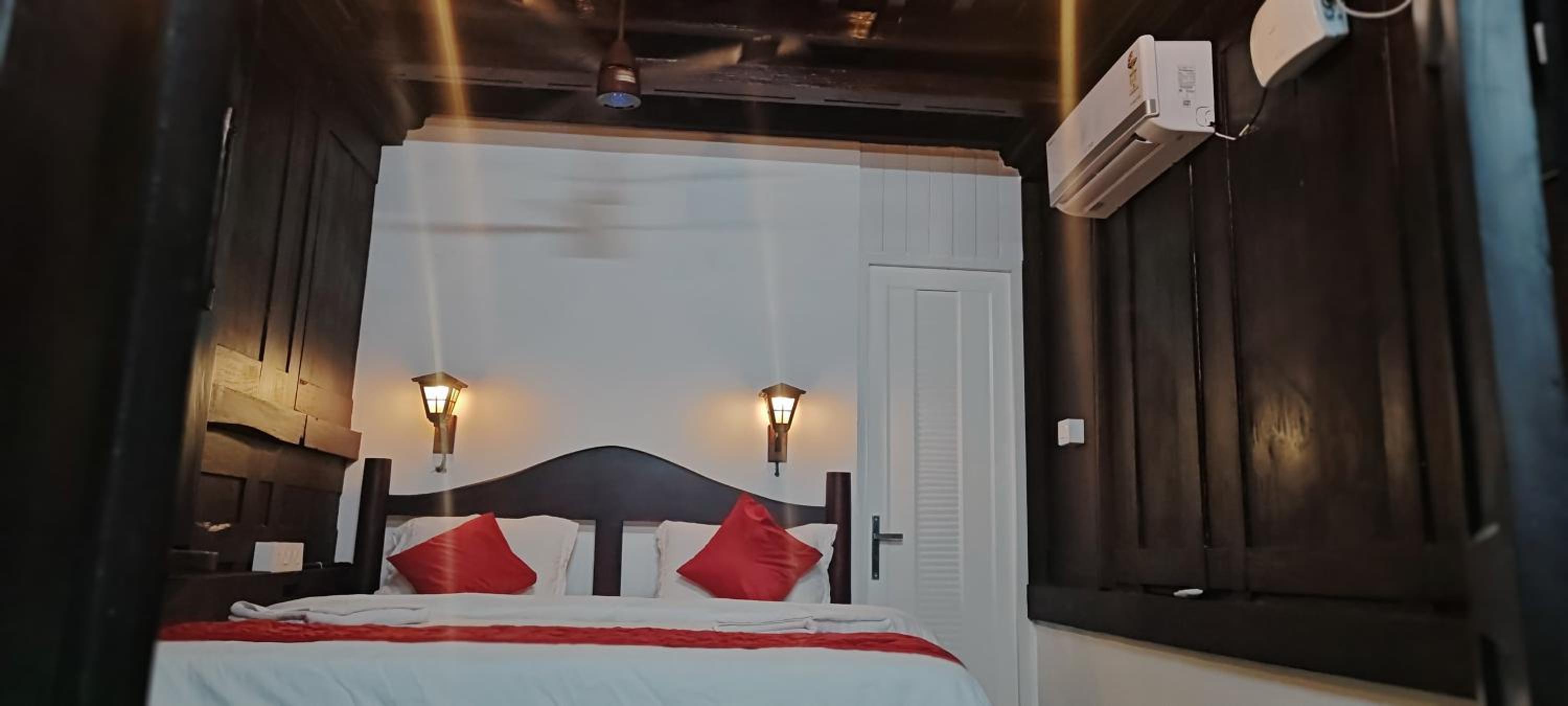 Deluxe Double Room with Sea View photo 2