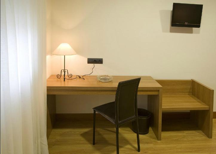 Double or Twin Room - Photo 1