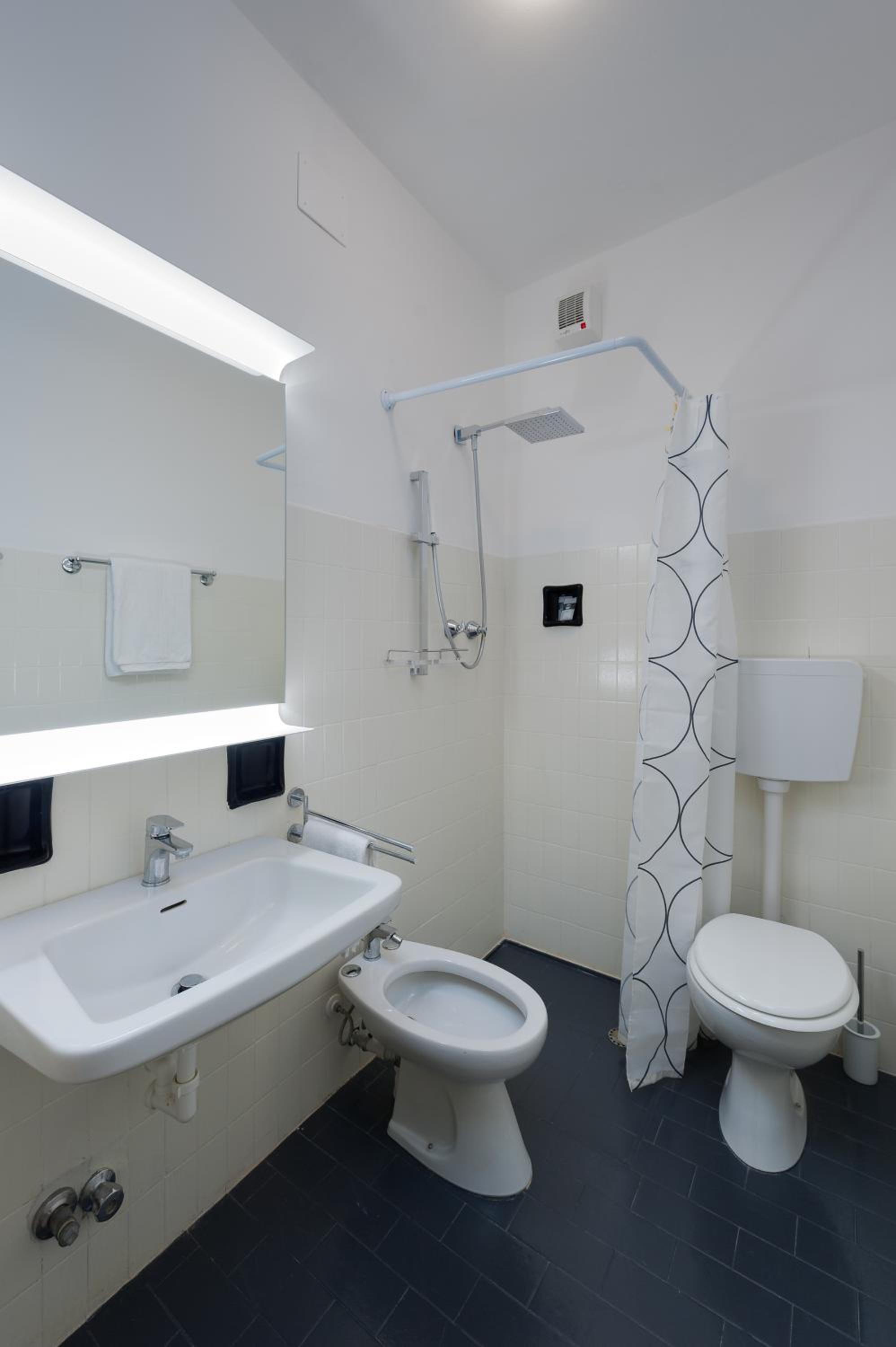 Budget Double or Twin Room photo 1