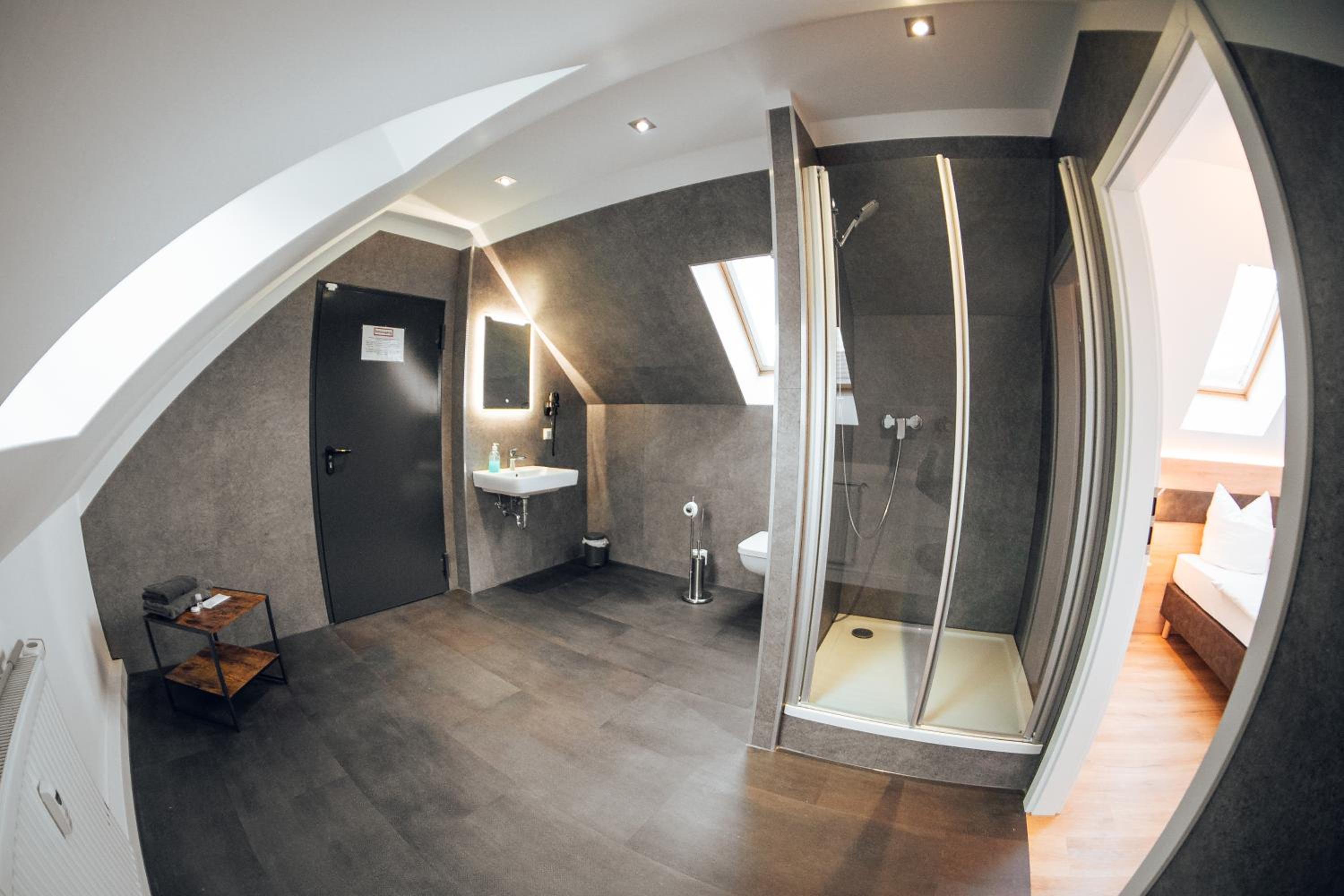 Double Room - Photo 3