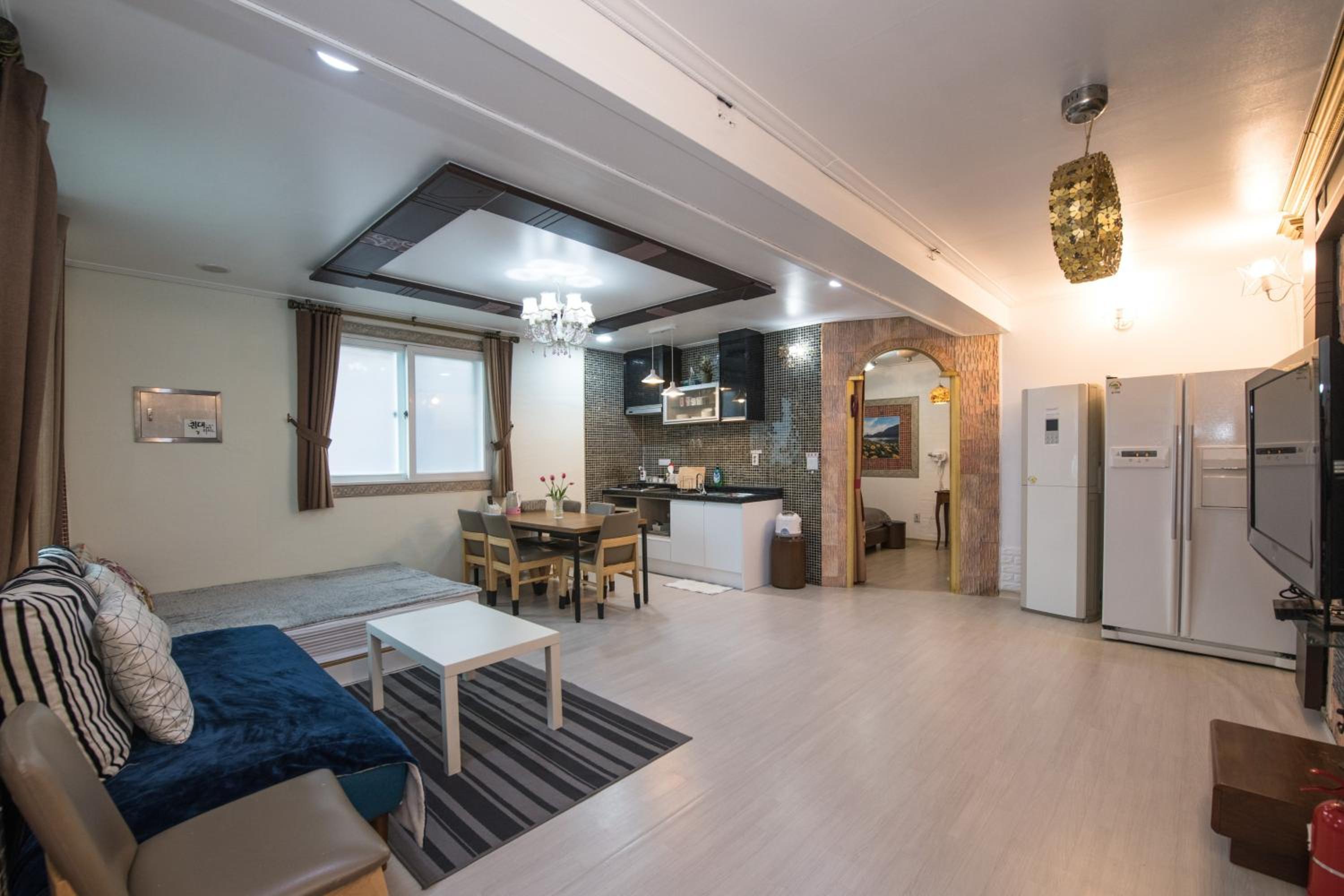 Double Room 2 - Photo 4