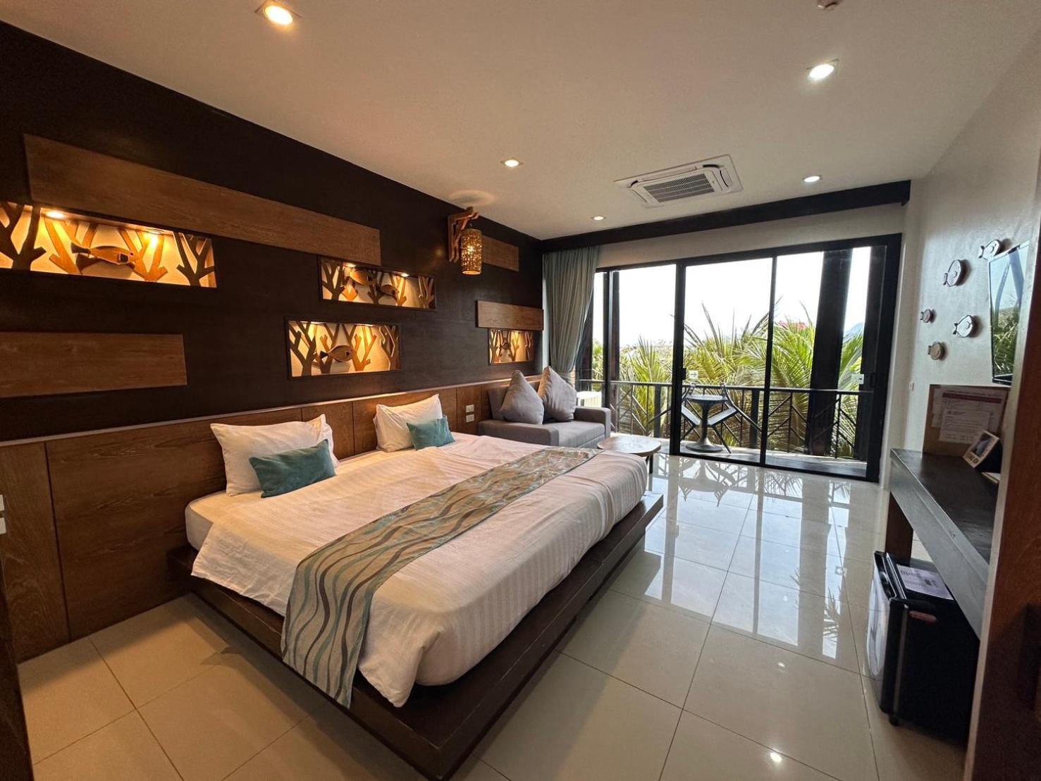 Deluxe Double or Twin Room with Garden View