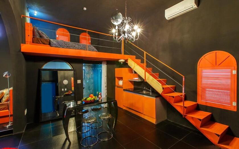 Family Room photo 3