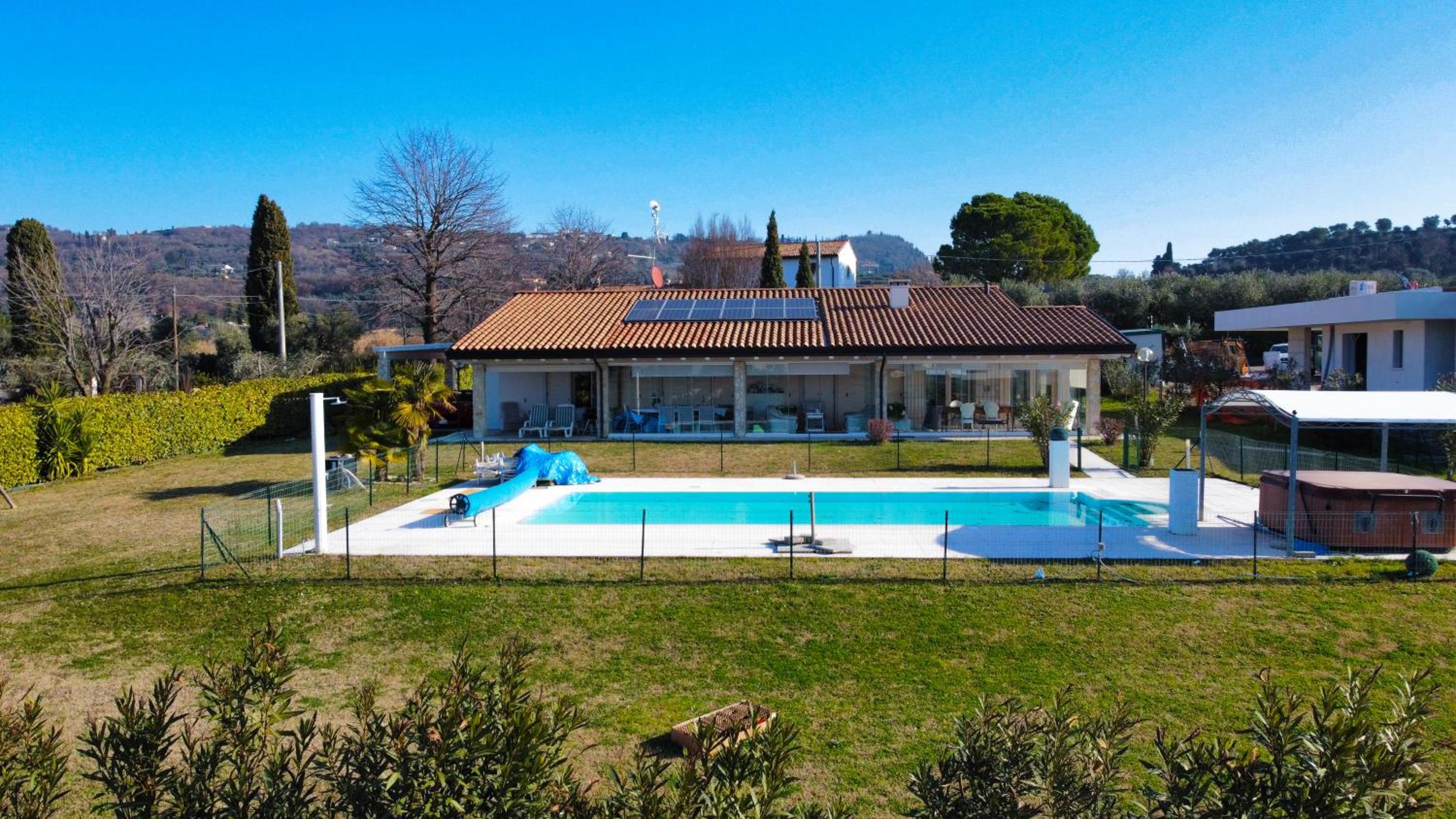 Villa with Garden View