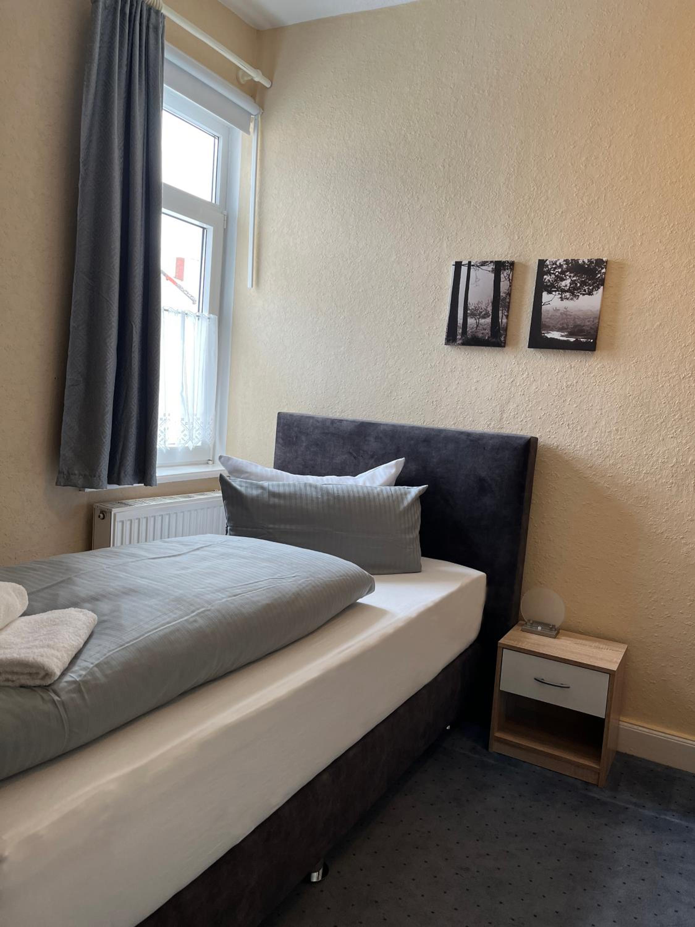 Single Room photo 2