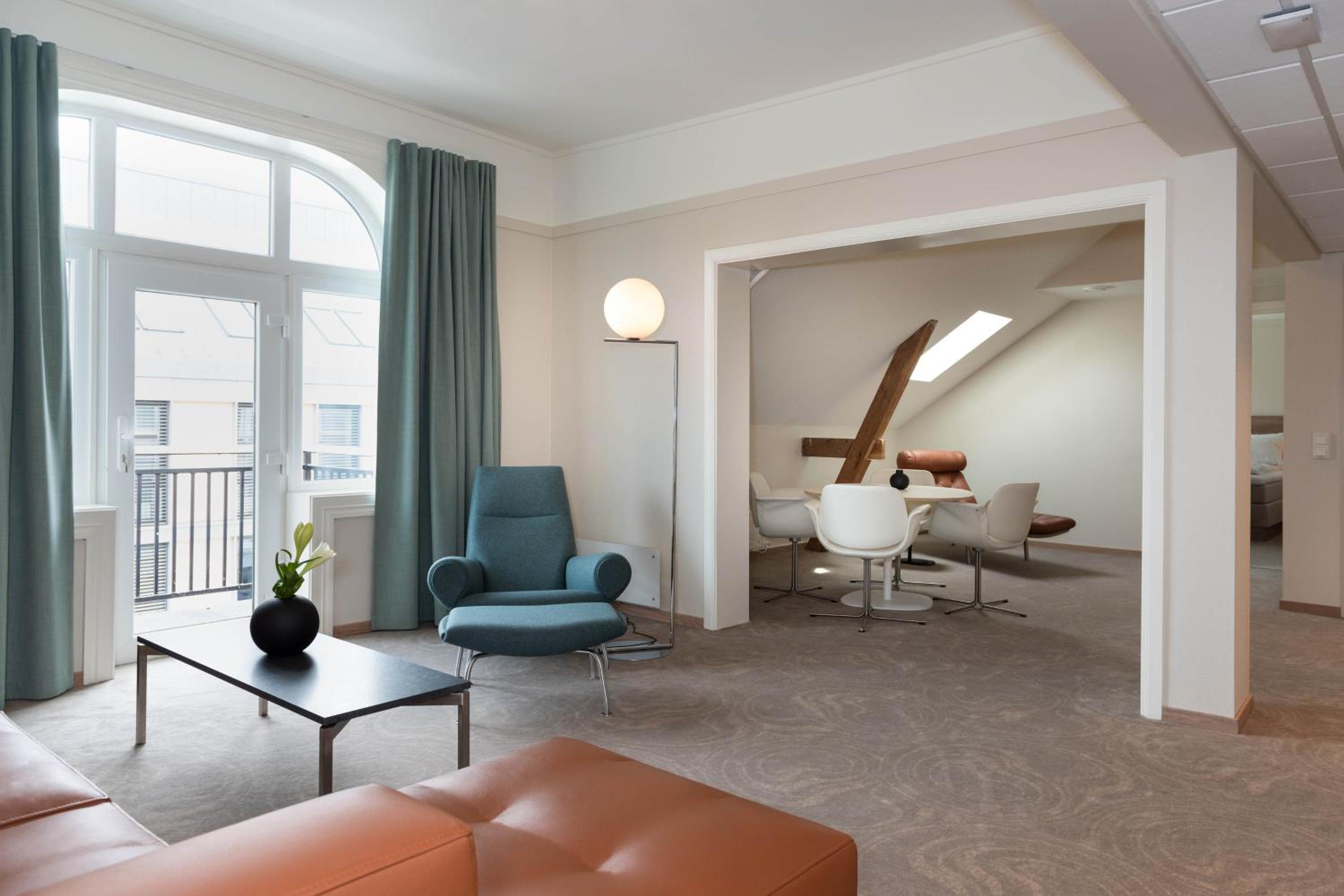 Deluxe Suite - Photo 2