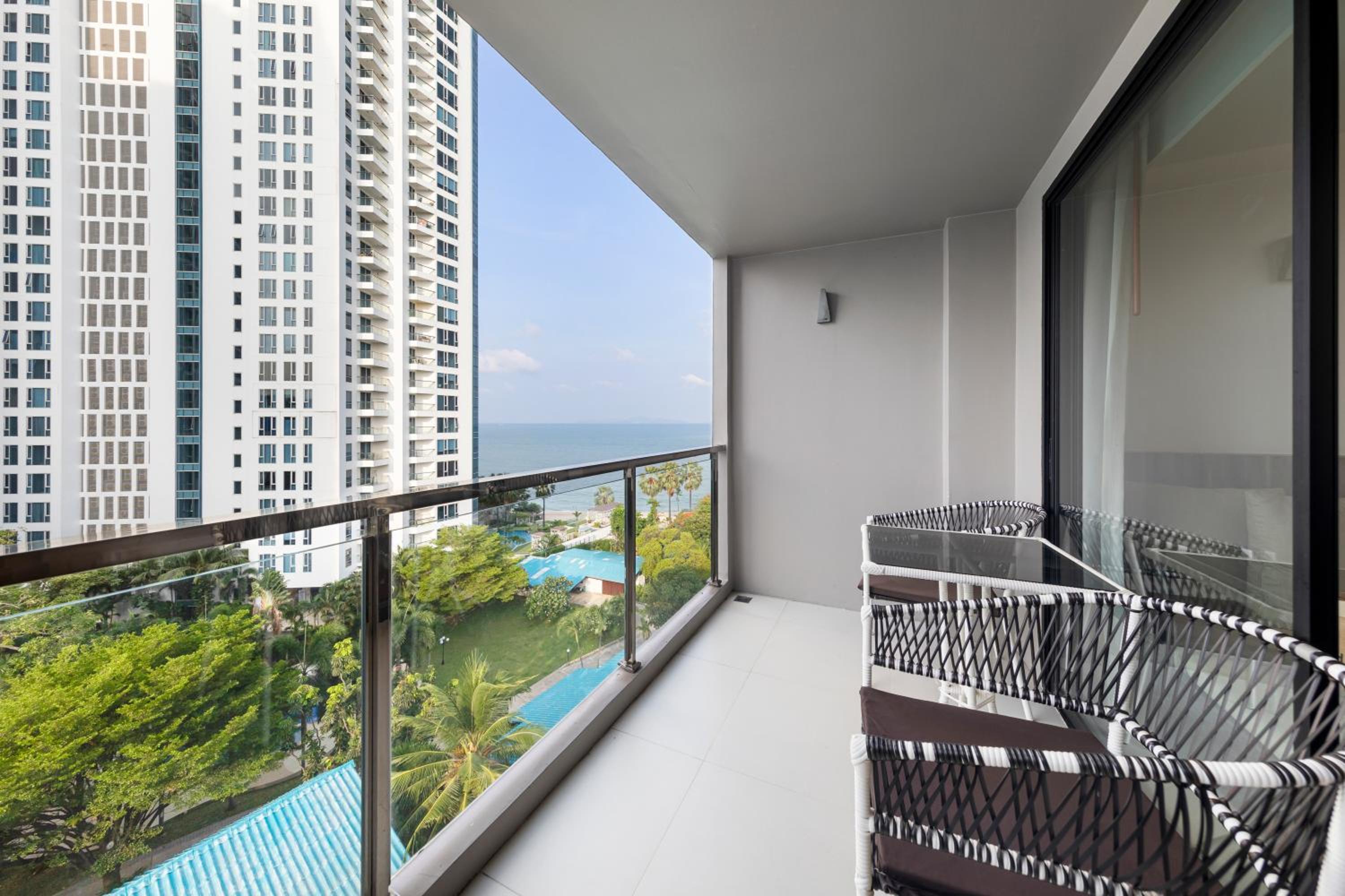 Superior King Room with Sea View