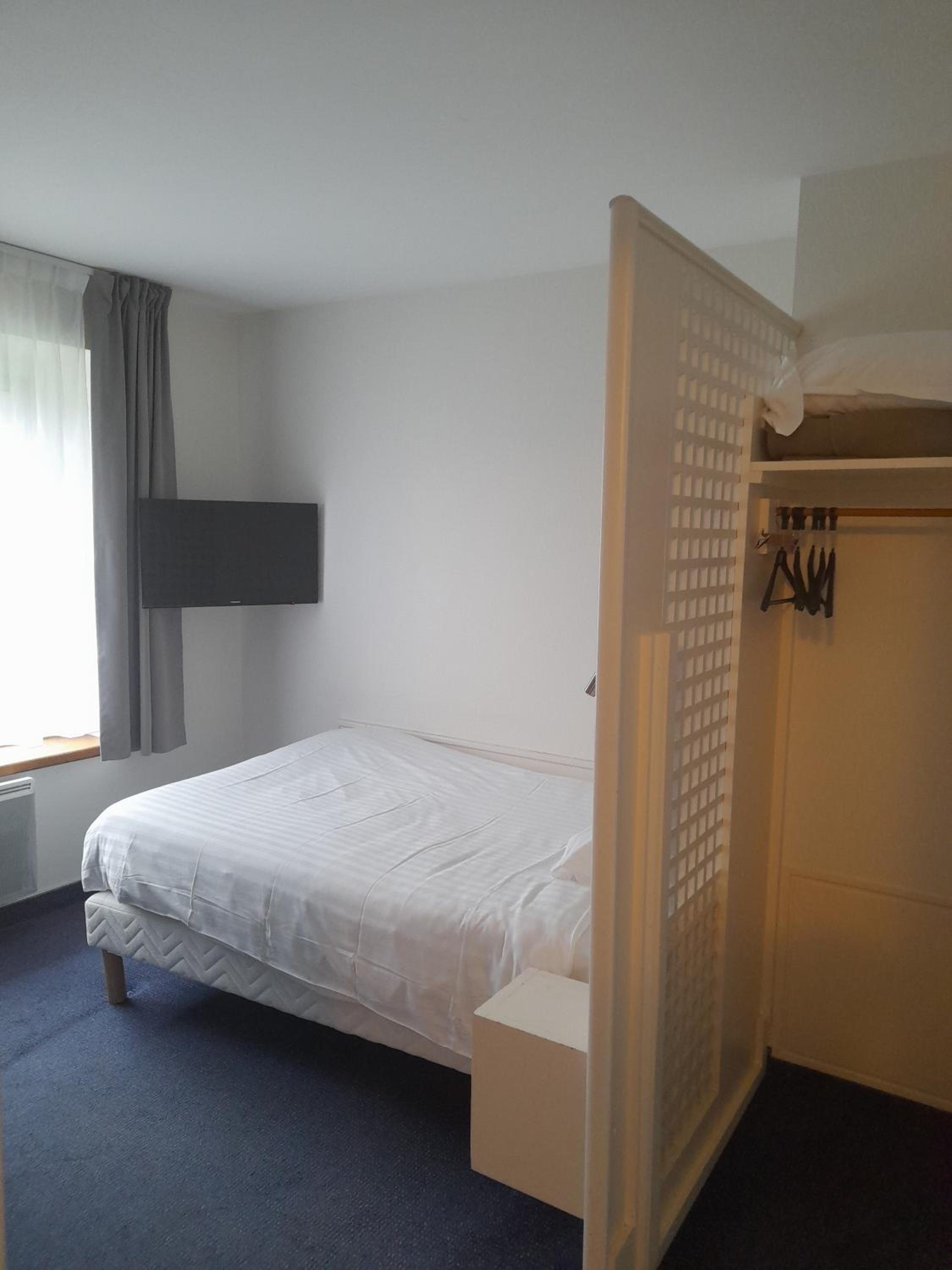 Single Room photo 2