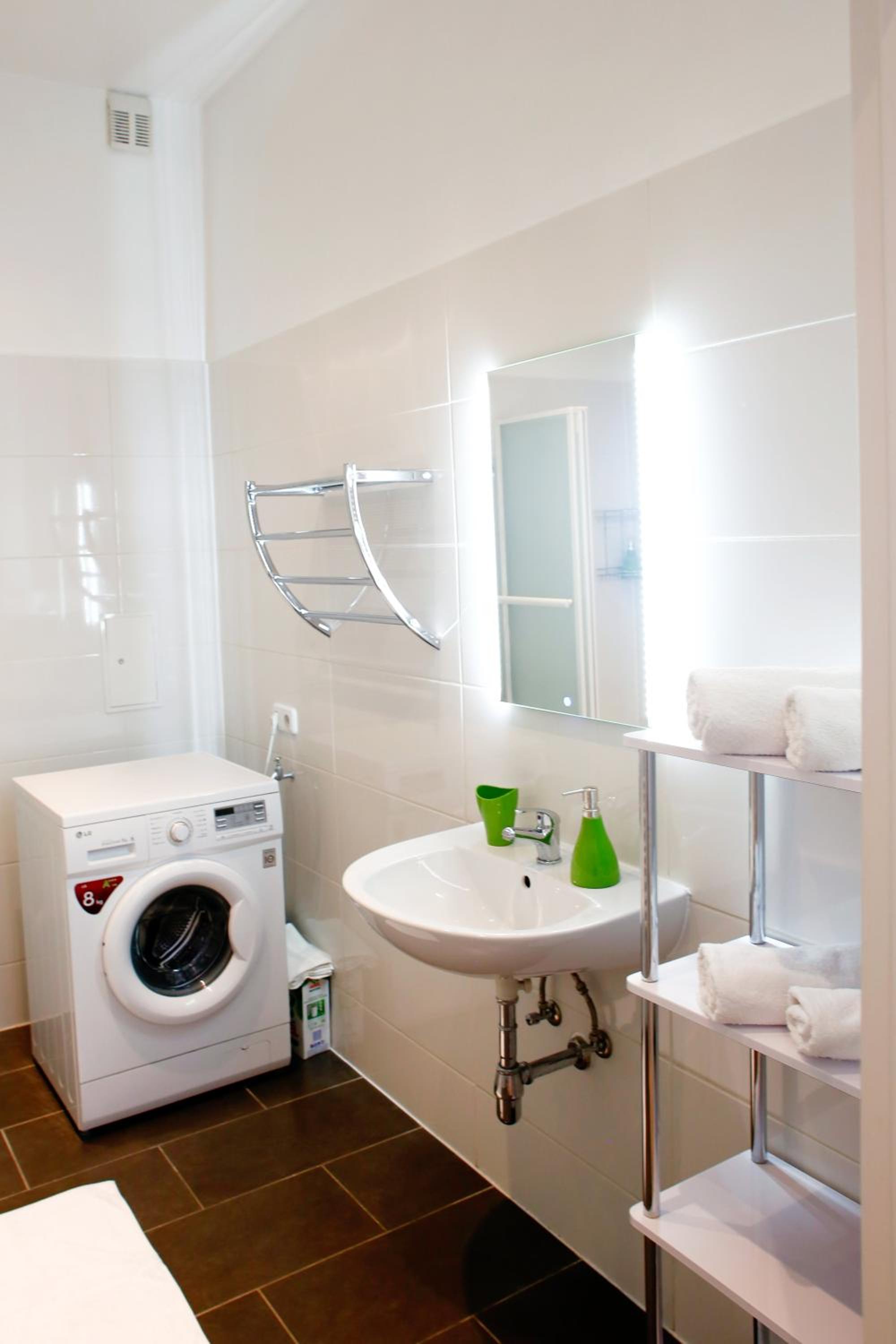 Deluxe Apartment