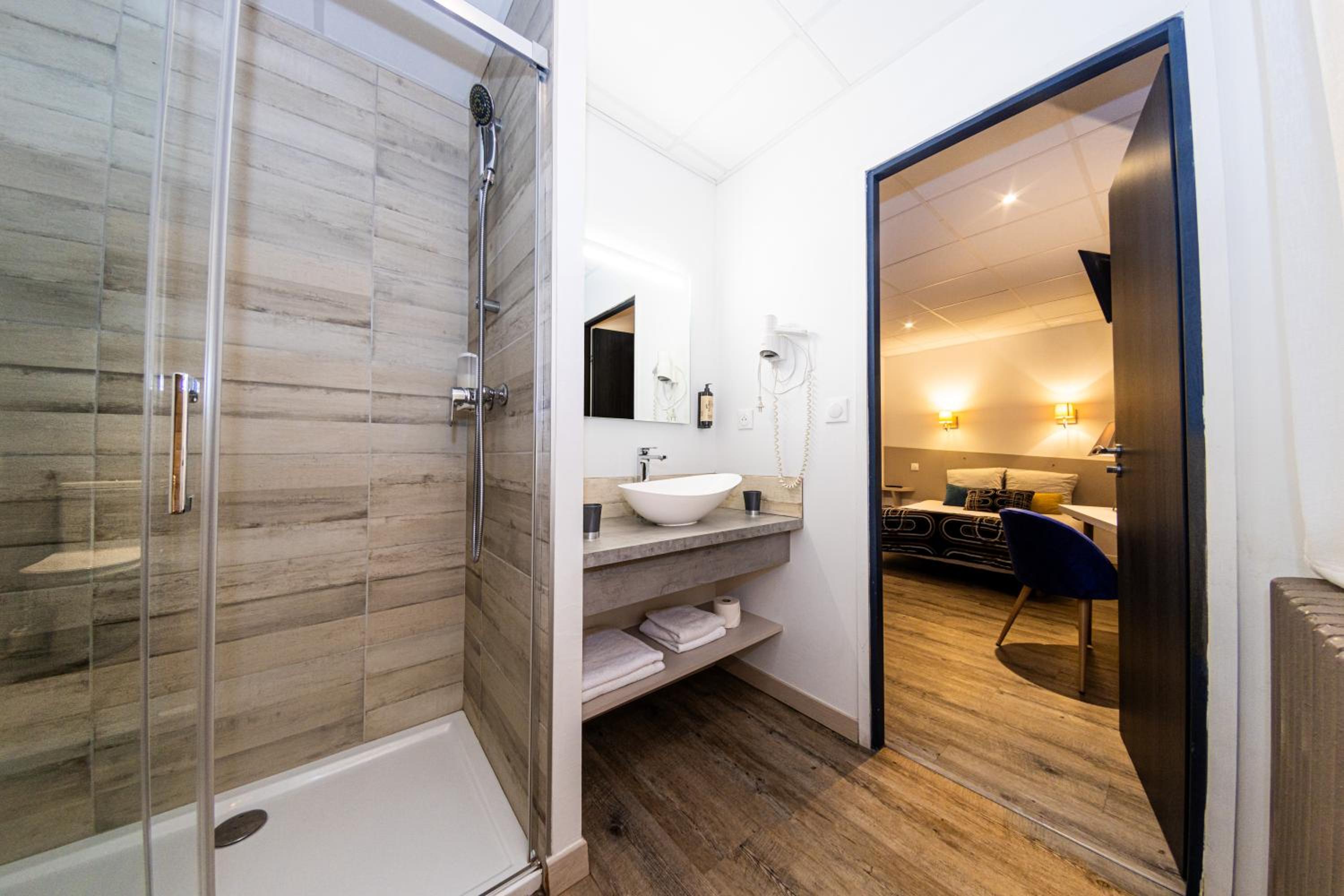 Triple Room - Photo 2