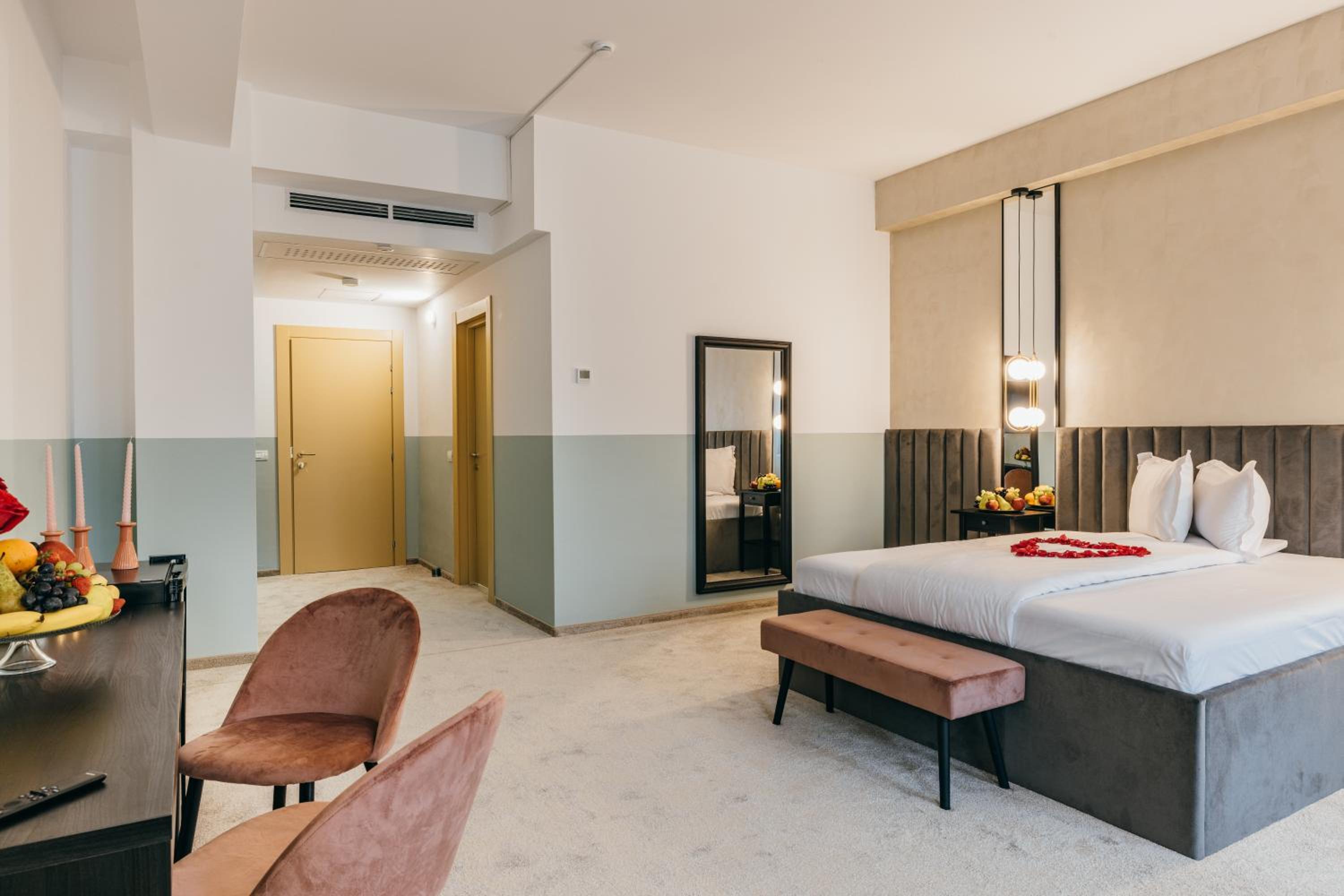 Superior King Room