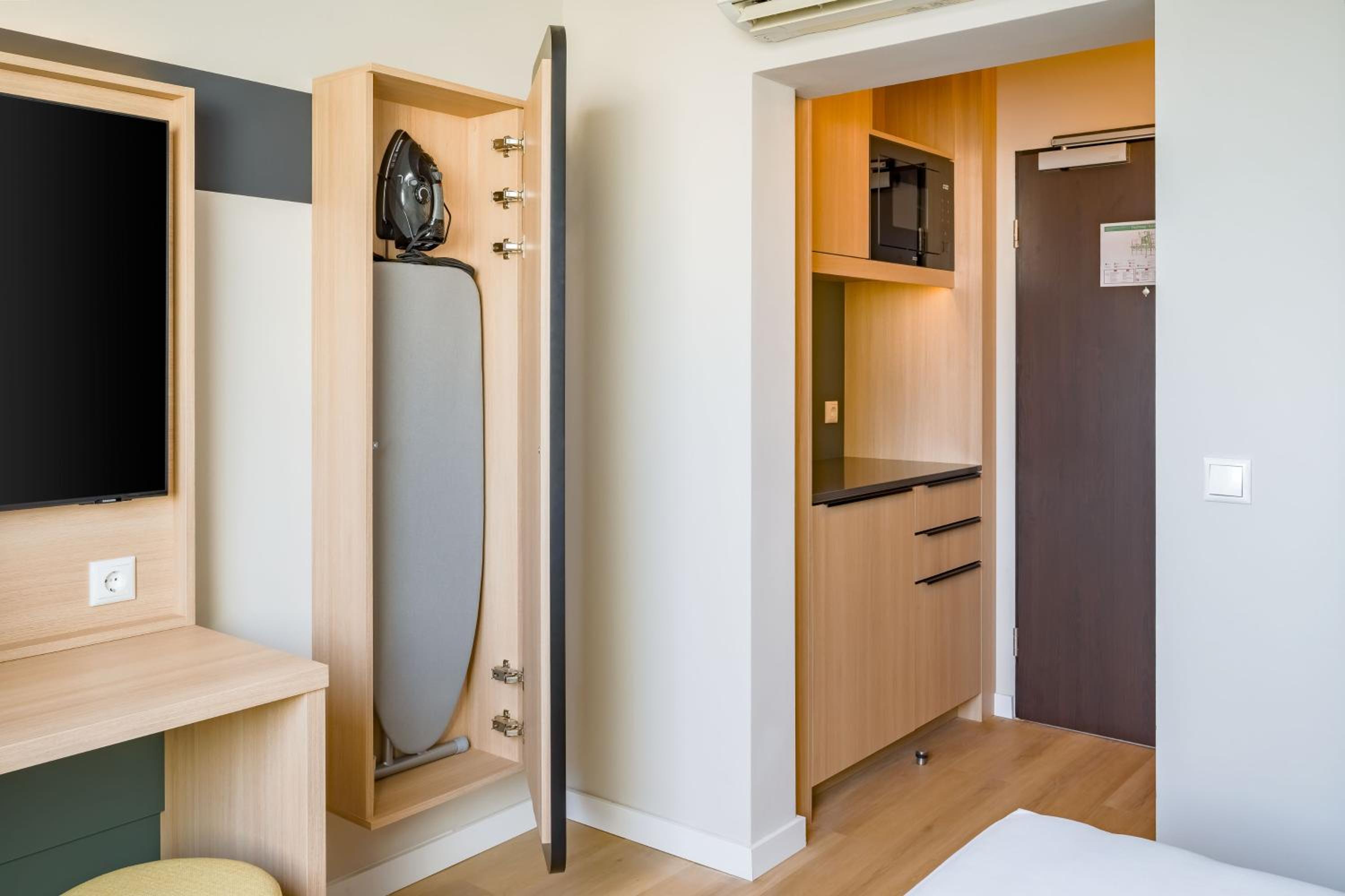 King Room