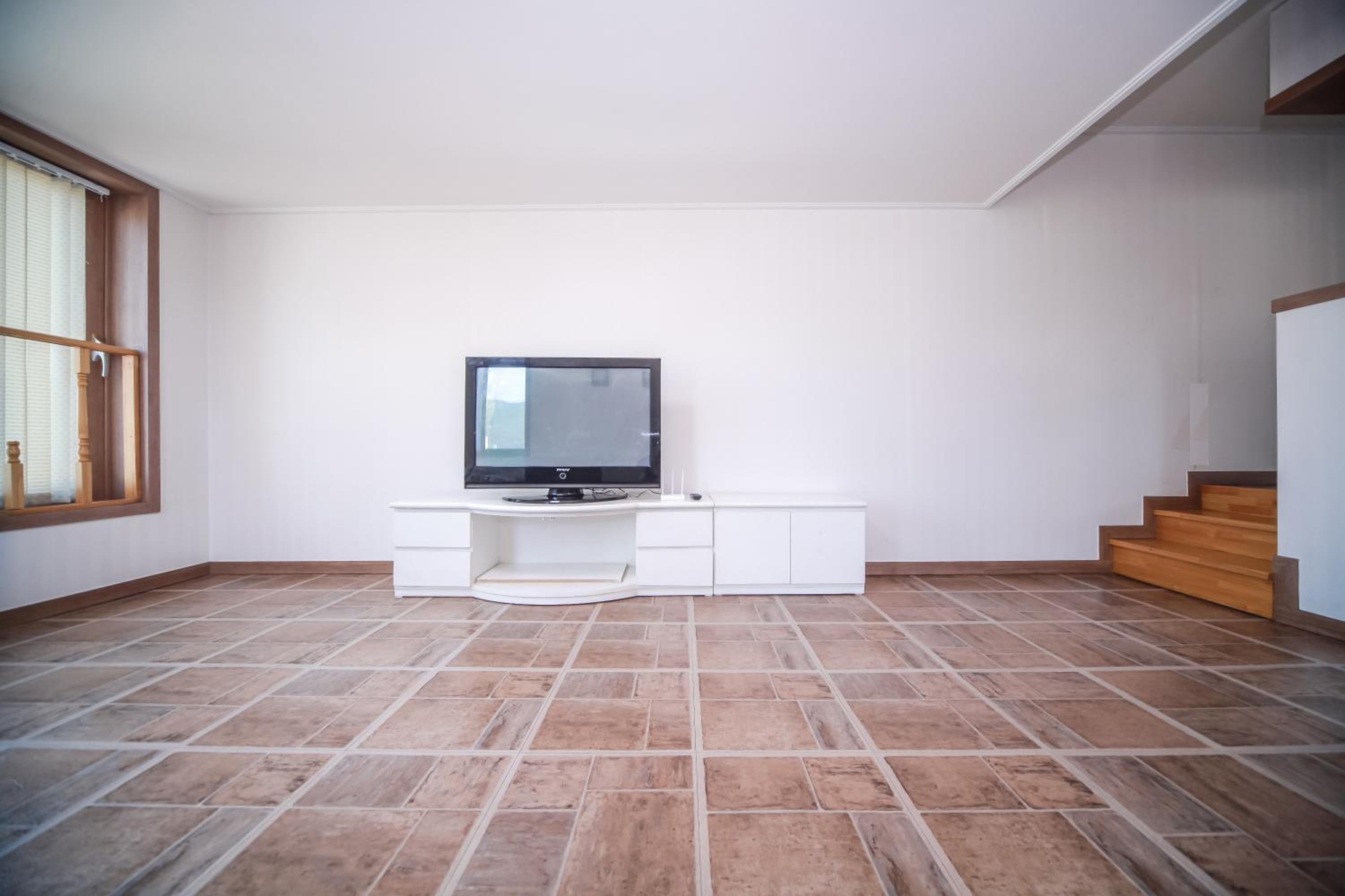 Family Room - Photo 1