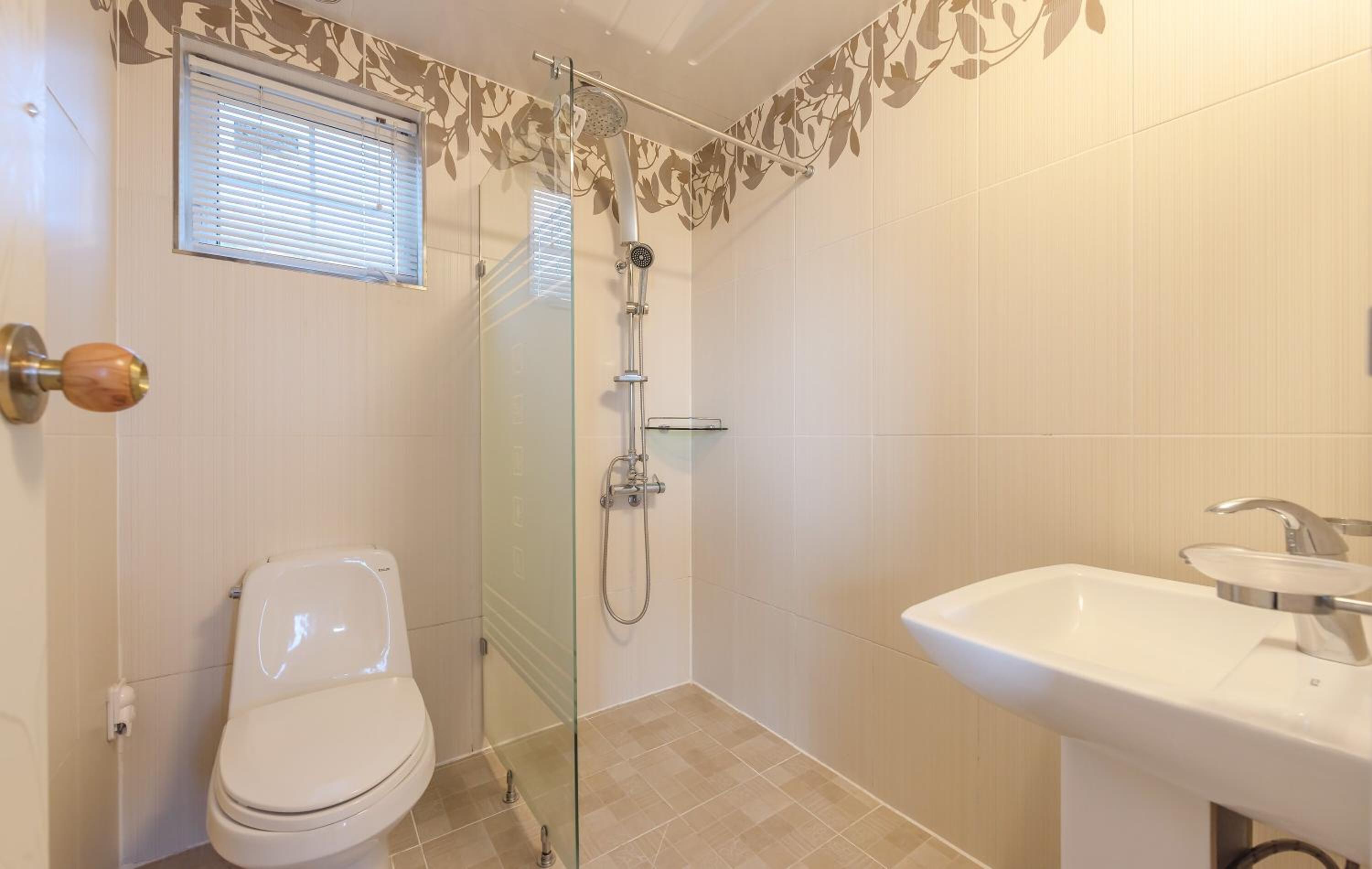 Quadruple Room 3 - Photo 8