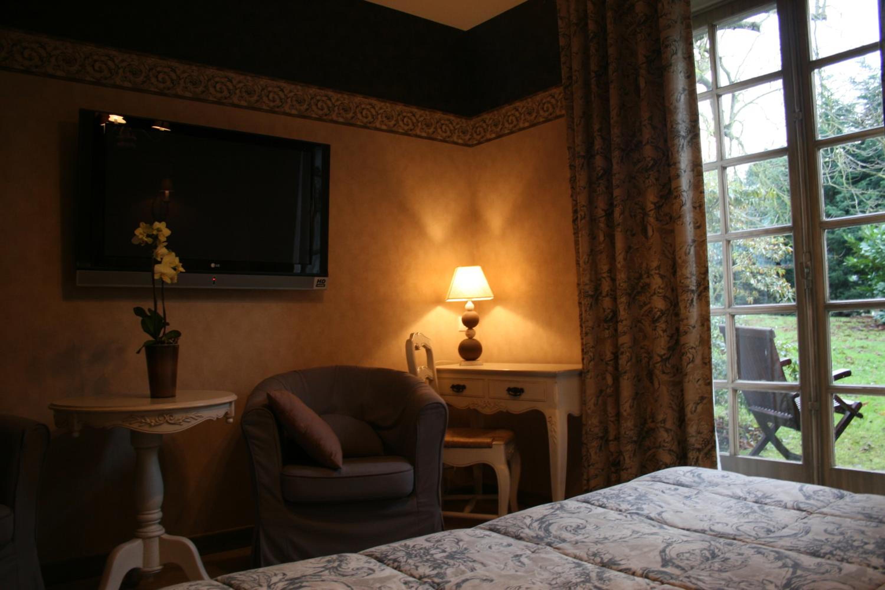 Double or Twin Room - Photo 3