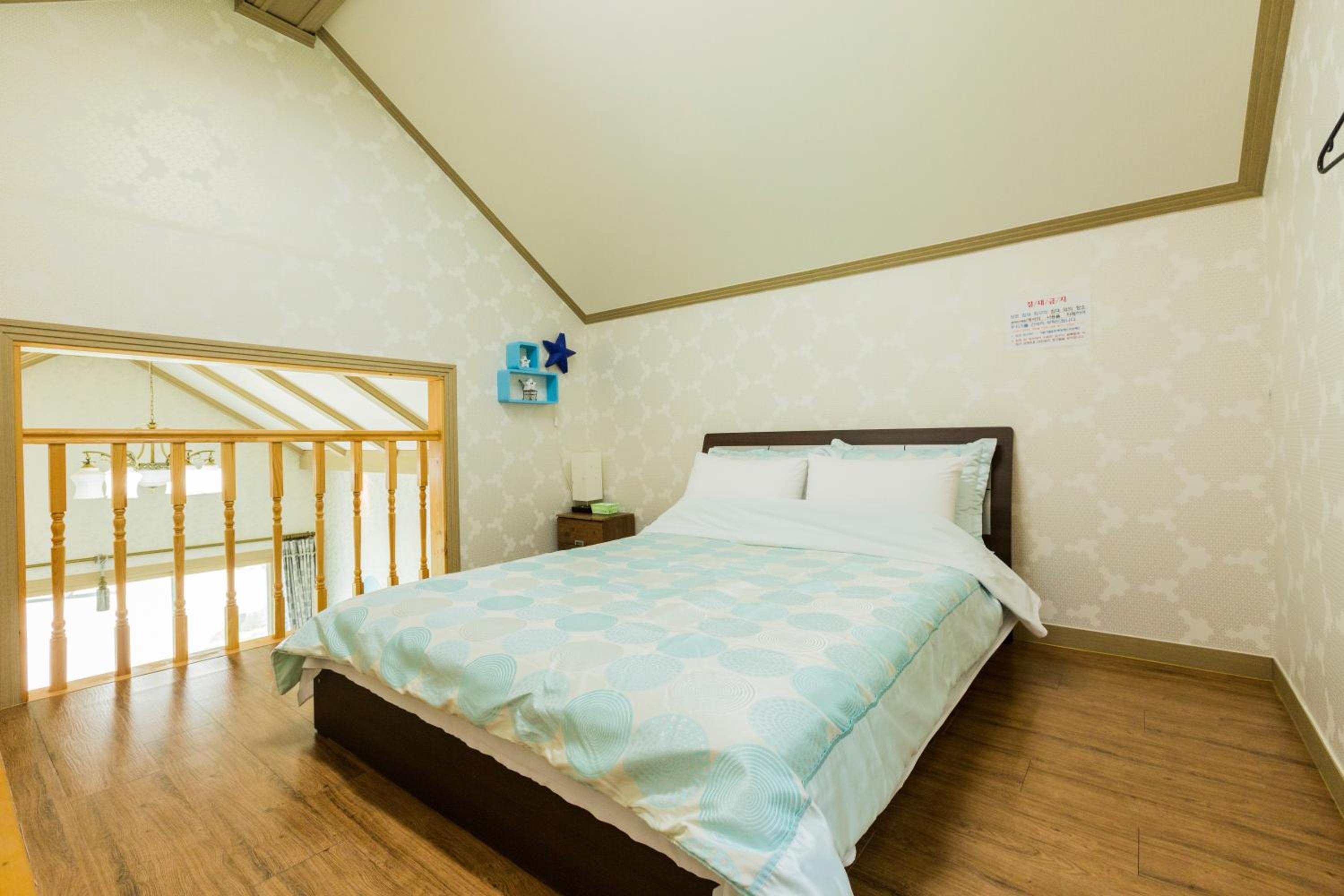 Quadruple Room 5 photo 1