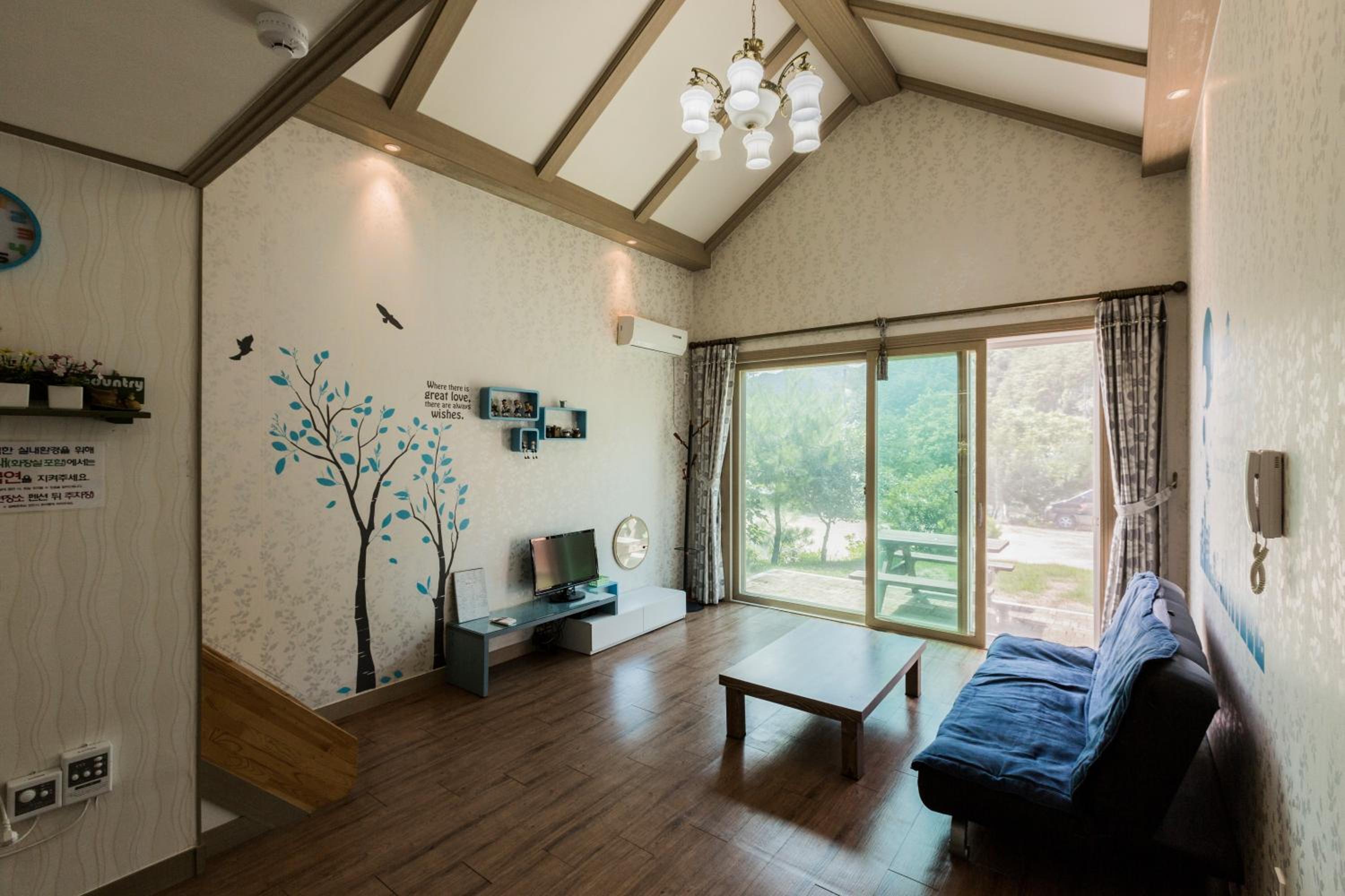 Quadruple Room 5 photo 2