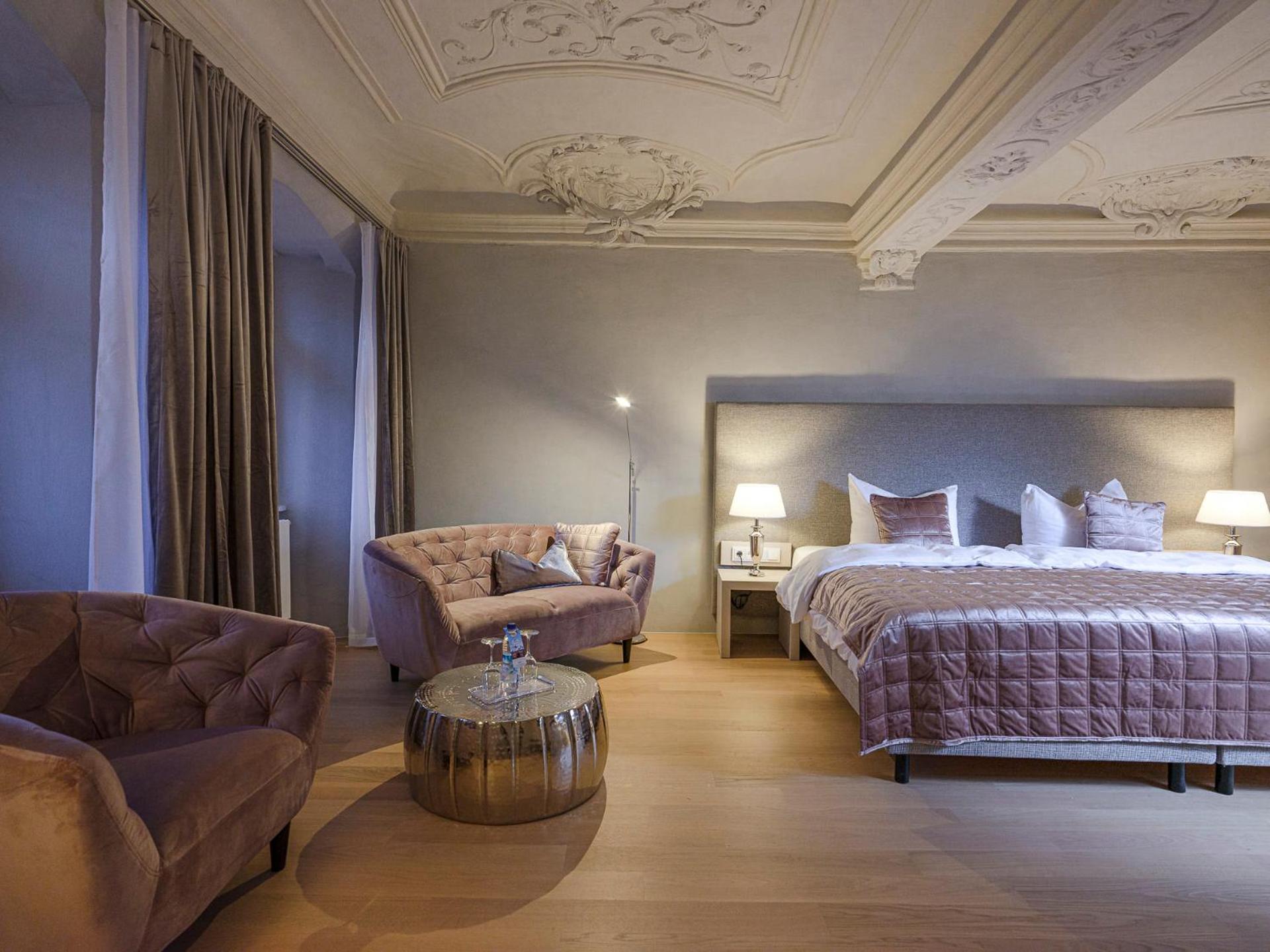 Superior Suite - Photo 3