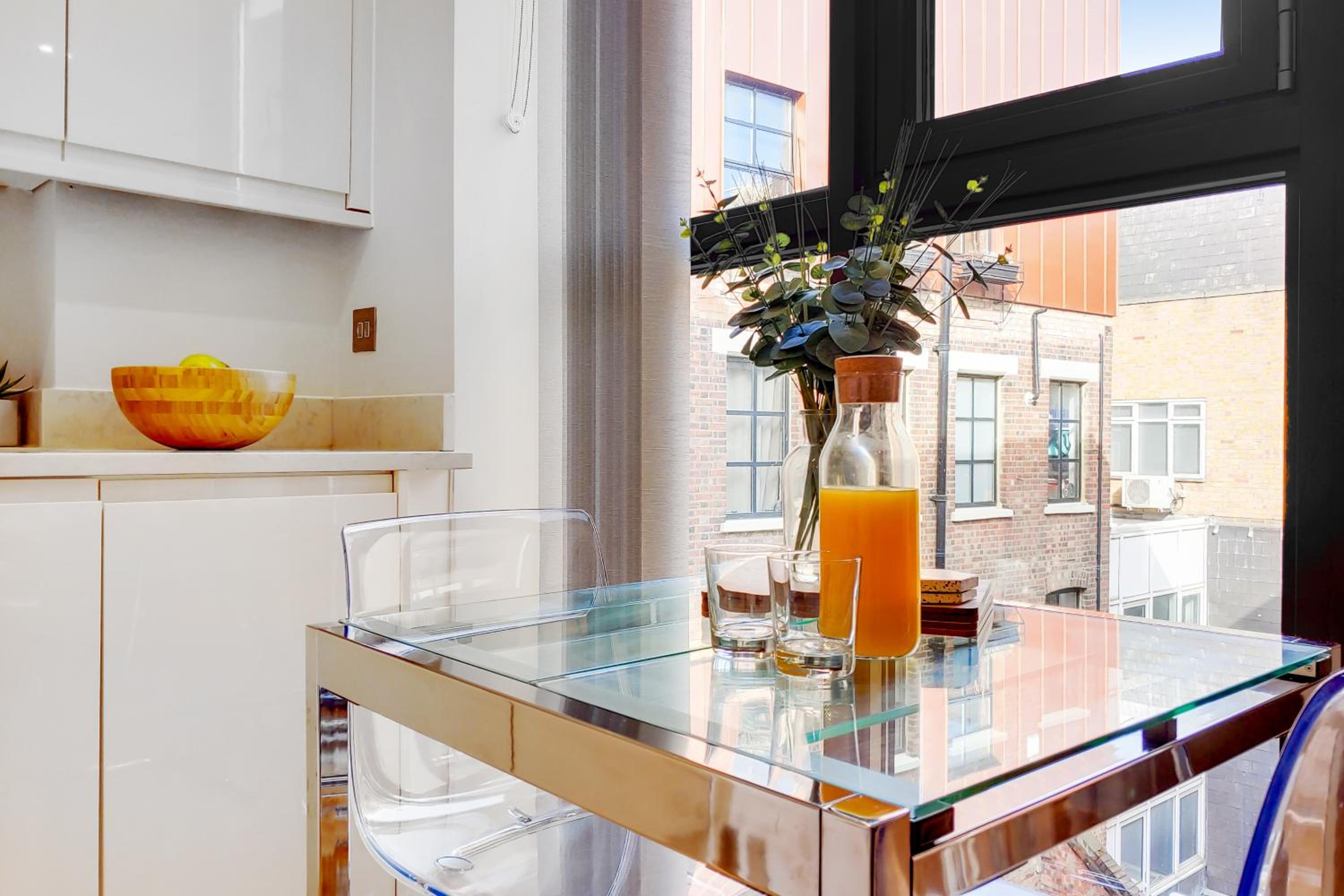 Studio Apartment photo 1