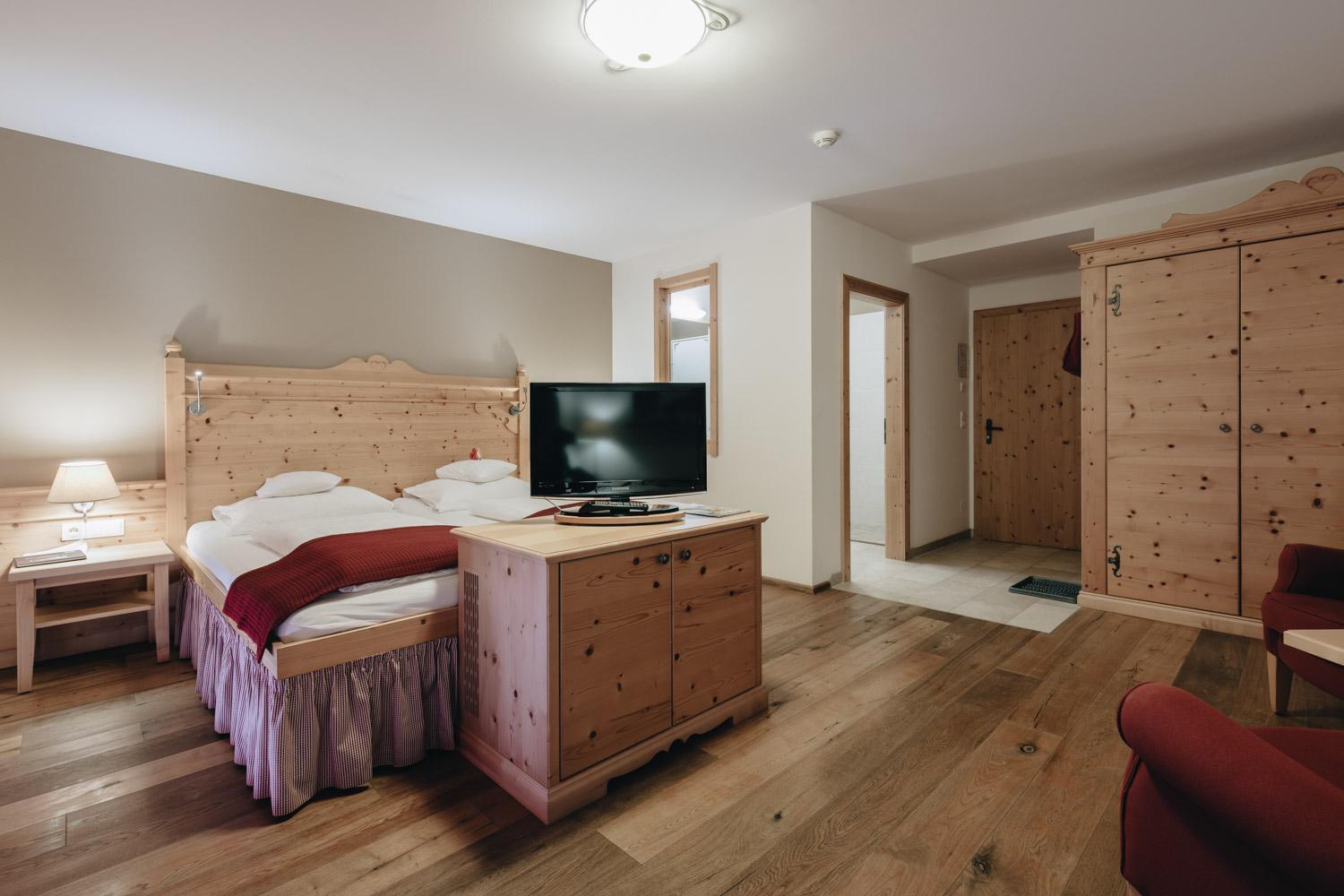 Deluxe Double Room with Balcony photo 1