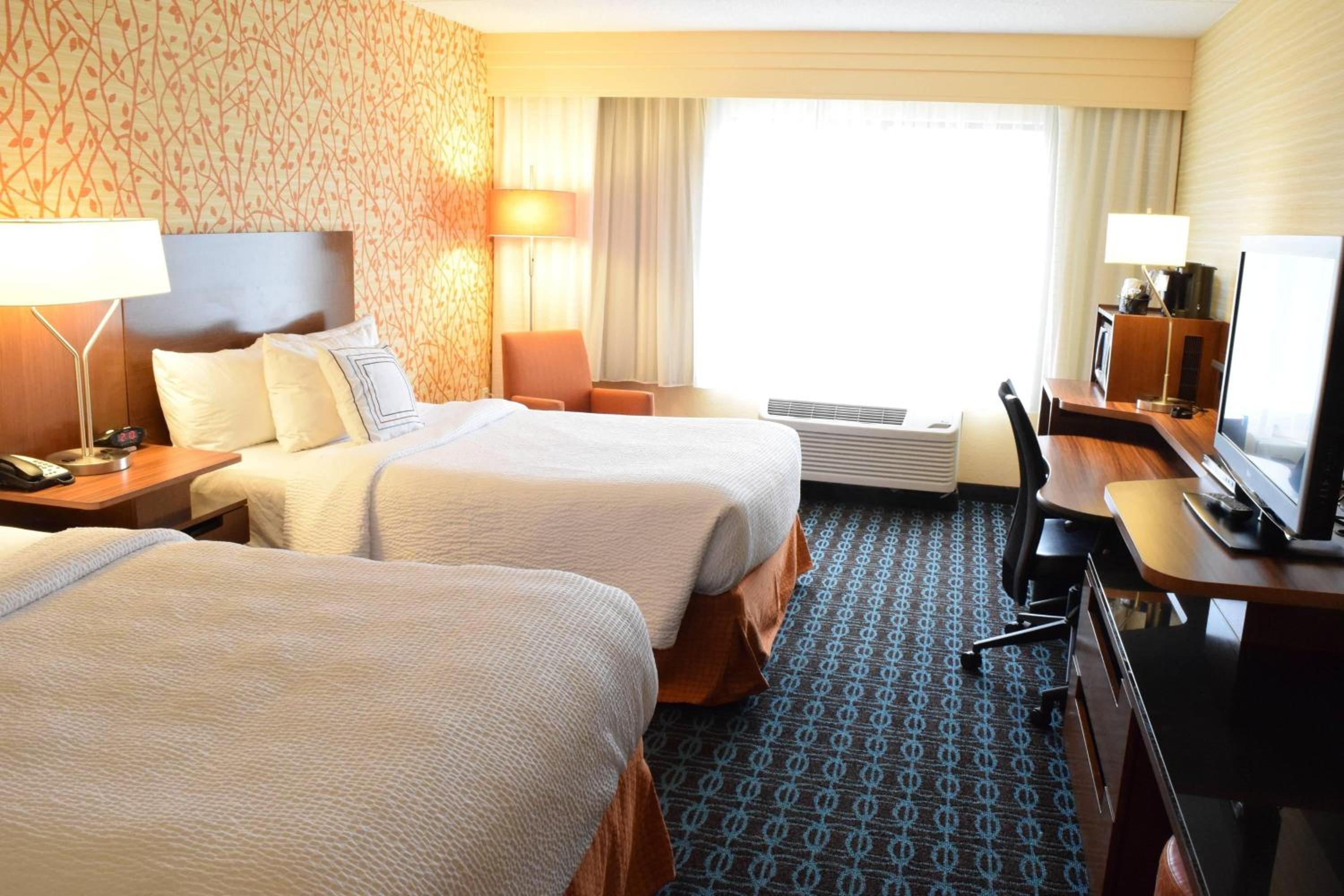 Queen Room with Two Queen Beds - Photo 1