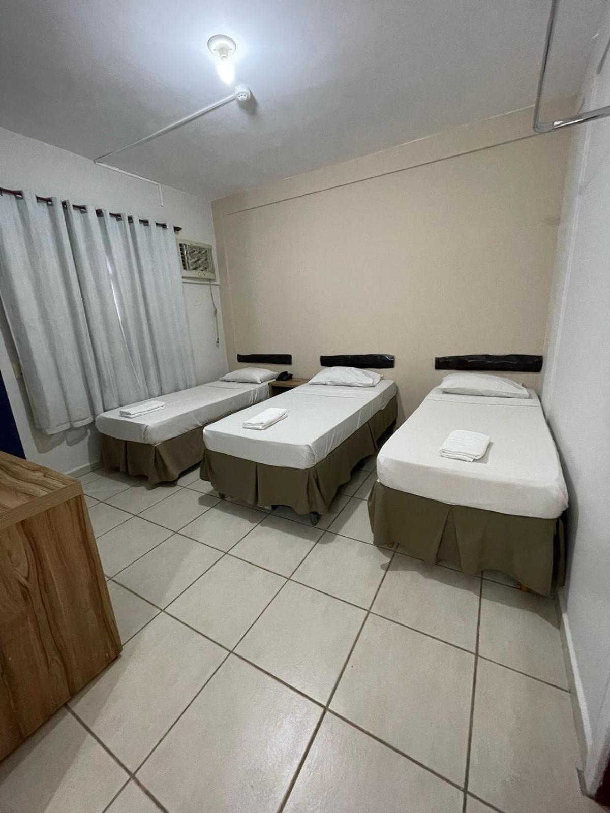 CR Hotel Bueno — Budget Triple Room
