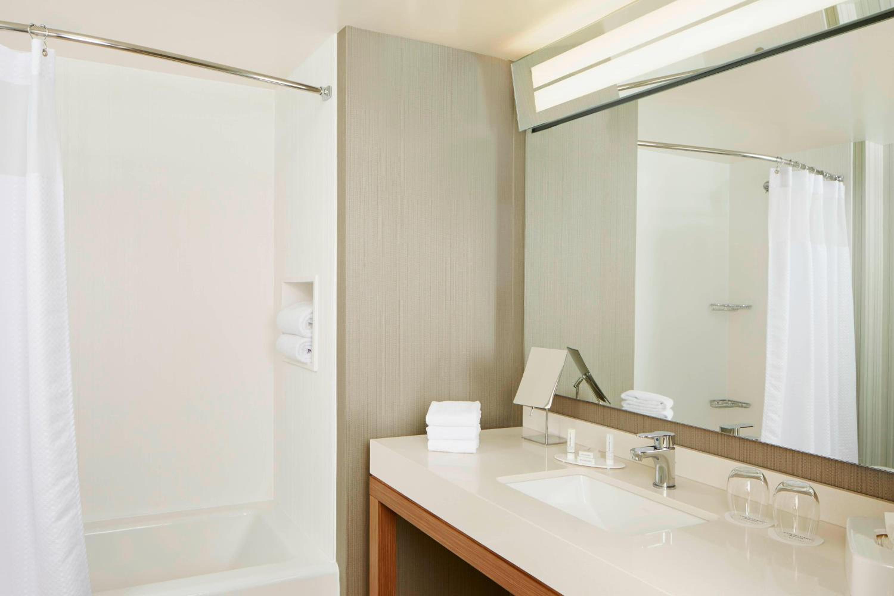 King Room with Two King Beds - Mobility Accessible with Tub photo 3