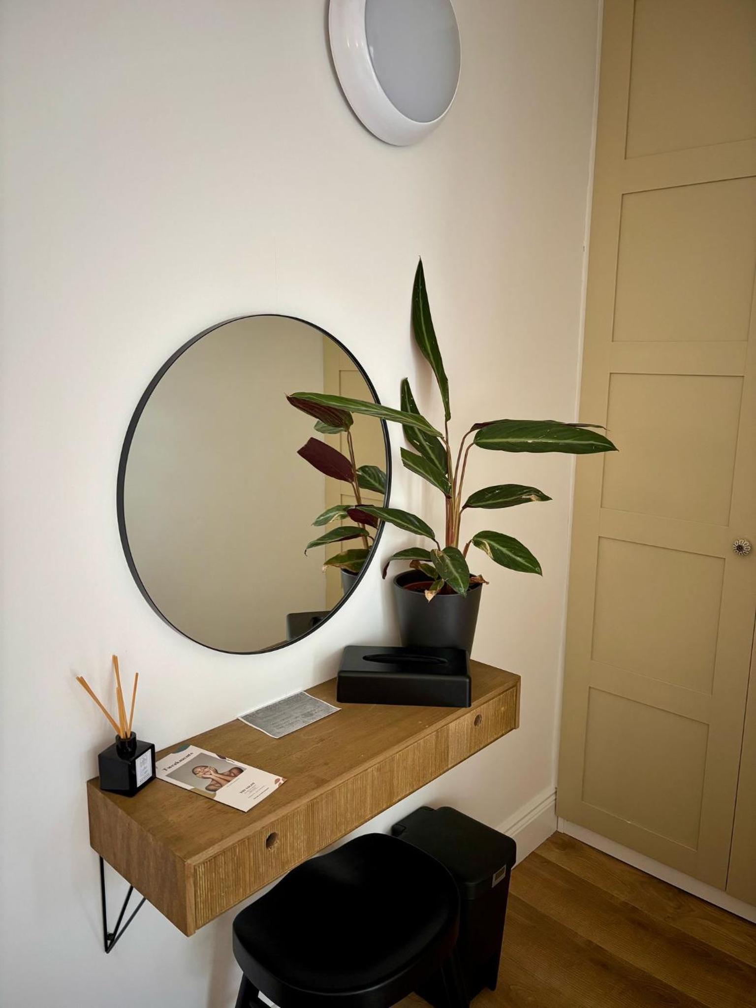 Twin Room - Photo 4